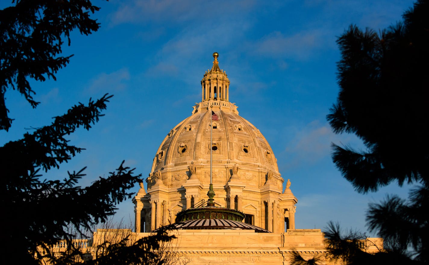 The Minnesota State Capitol was bathed in warm evening light as the sun went down on the first day of the legislative session. ] GLEN STUBBE &#xa5; glen.stubbe@startribune.com Tuesday, February 20, 2018 EDS, FOR USE WITH ANY APPROPRIATE STORY GS