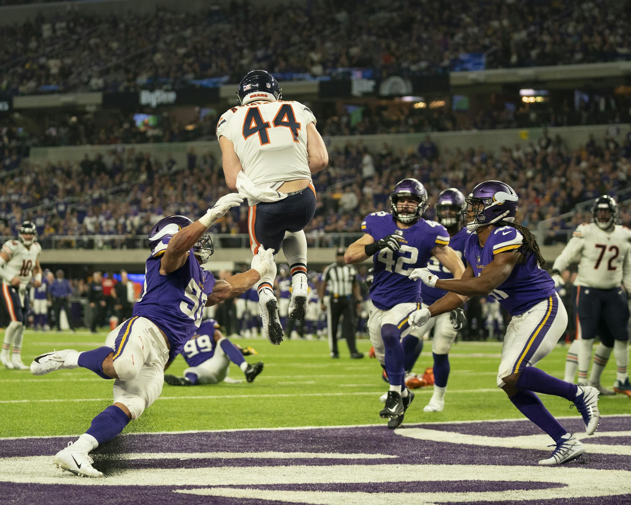 Chicago Bears inside linebacker Nick Kwiatkoski (44) caught a pass from Bears quarterback Mitchell Trubisky for a successful two point conversion after a fourth quarter touchdown. ] JEFF WHEELER • jeff.wheeler@startribune.com The Minnesota Vikings ended their season with a 24-10 loss to the Chicago Bears in an NFL football game Sunday afternoon, December 30, 2018 at U.S. Bank Stadium in Minneapolis.