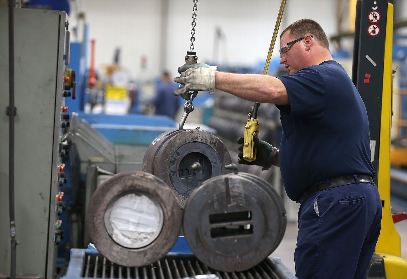 Manufacturers are growing in Minnesota. Shown here is Alexandria Industries (ELIZABETH FLORES/Star Tribune file photo)