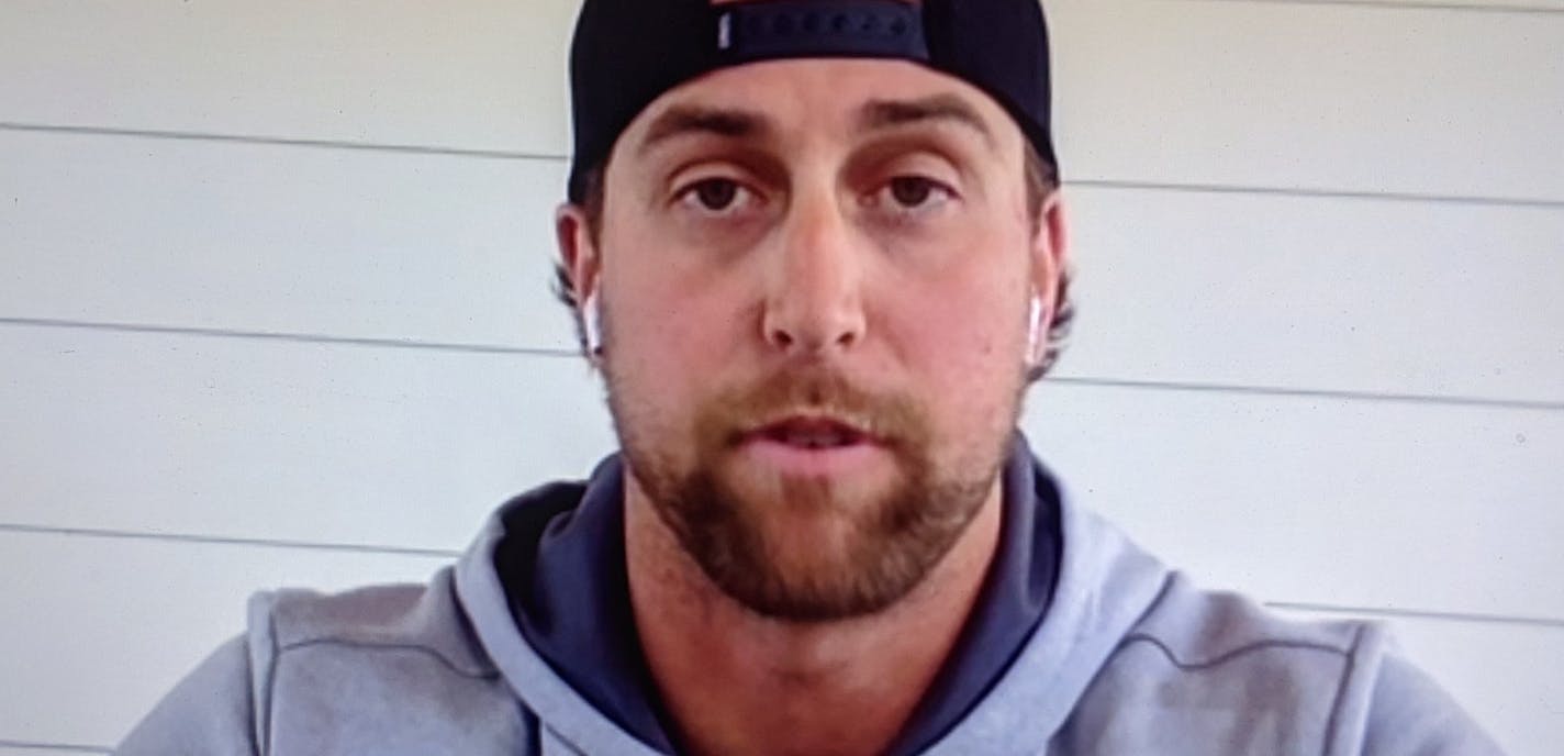 Adam Thielen offers tips online to Vikings receivers