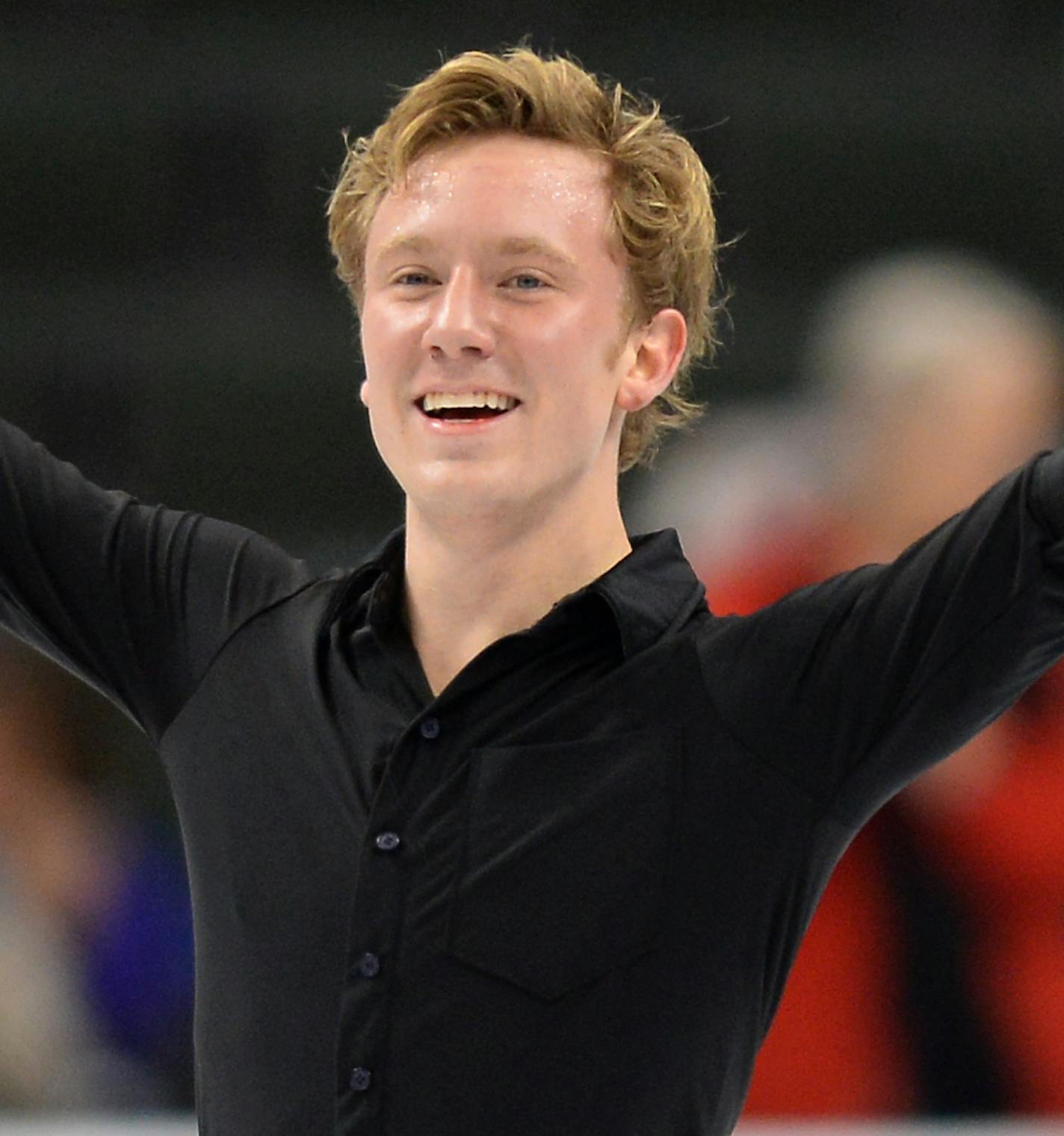 Ross Miner acknowledged fans after his performance in the Championship Men's Short Program of the 2016 Prudential U.S. Figure Skating Championships Friday night. He leads with an unofficial score of 90.90 after the second group. ] (AARON LAVINSKY/STAR TRIBUNE) aaron.lavinsky@startribune.com The Championship Men's Short Program of the 2016 Prudential U.S. Figure Skating Championships was held at Xcel Energy Center on Friday, Jan. 22, 2016 in St. Paul, Minn.