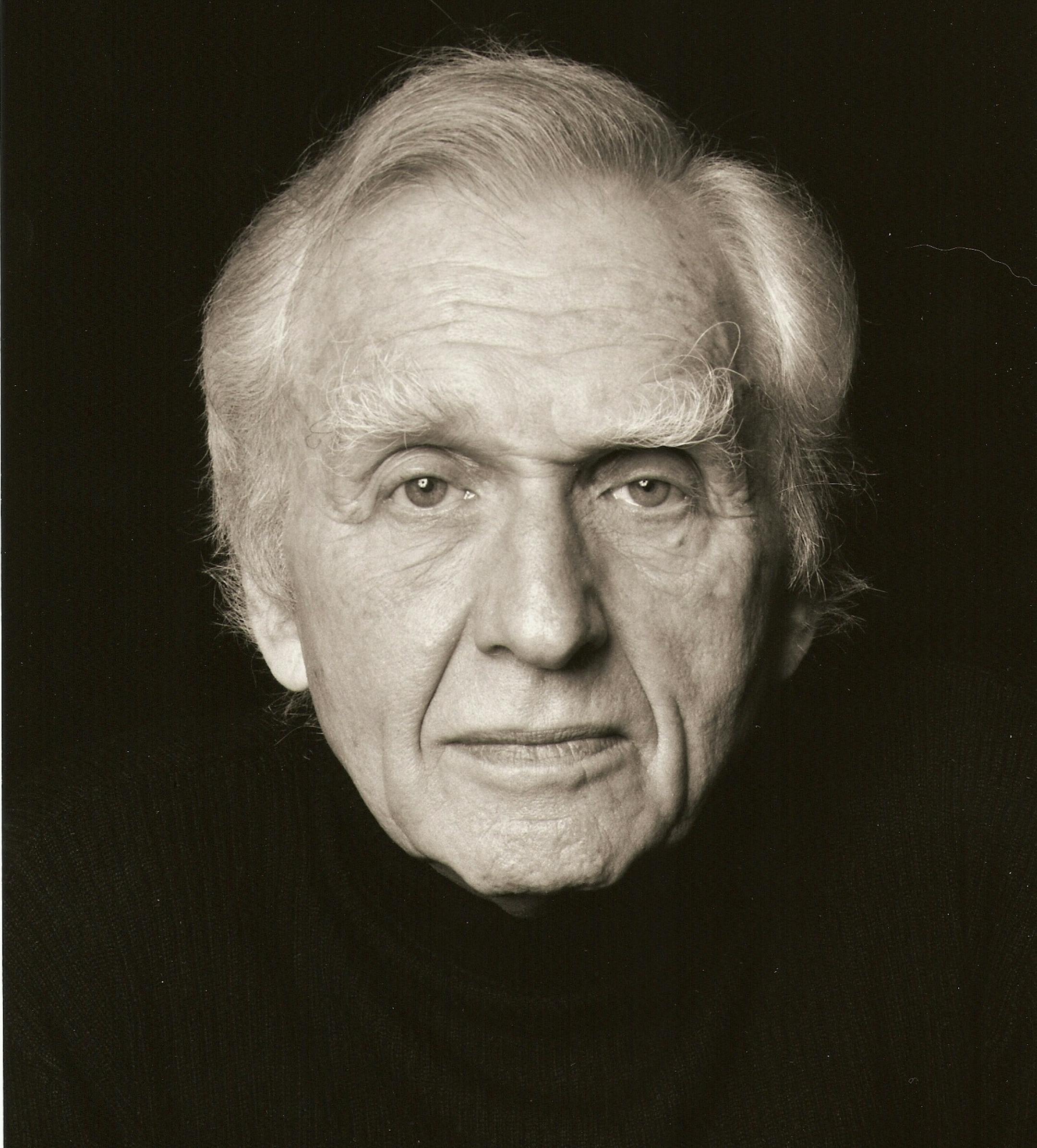 Alvin Epstein, former Guthrie artistic director
