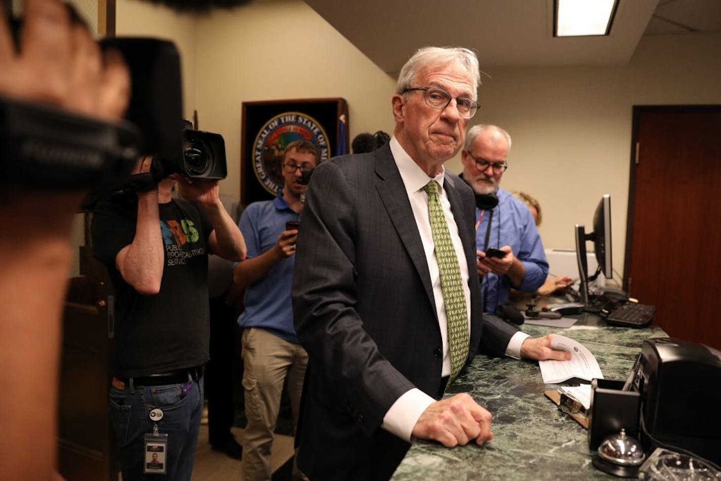 Former Ramsey County attorney Tom Foley filed for attorney general in the final half hour before the deadline Tuesday.