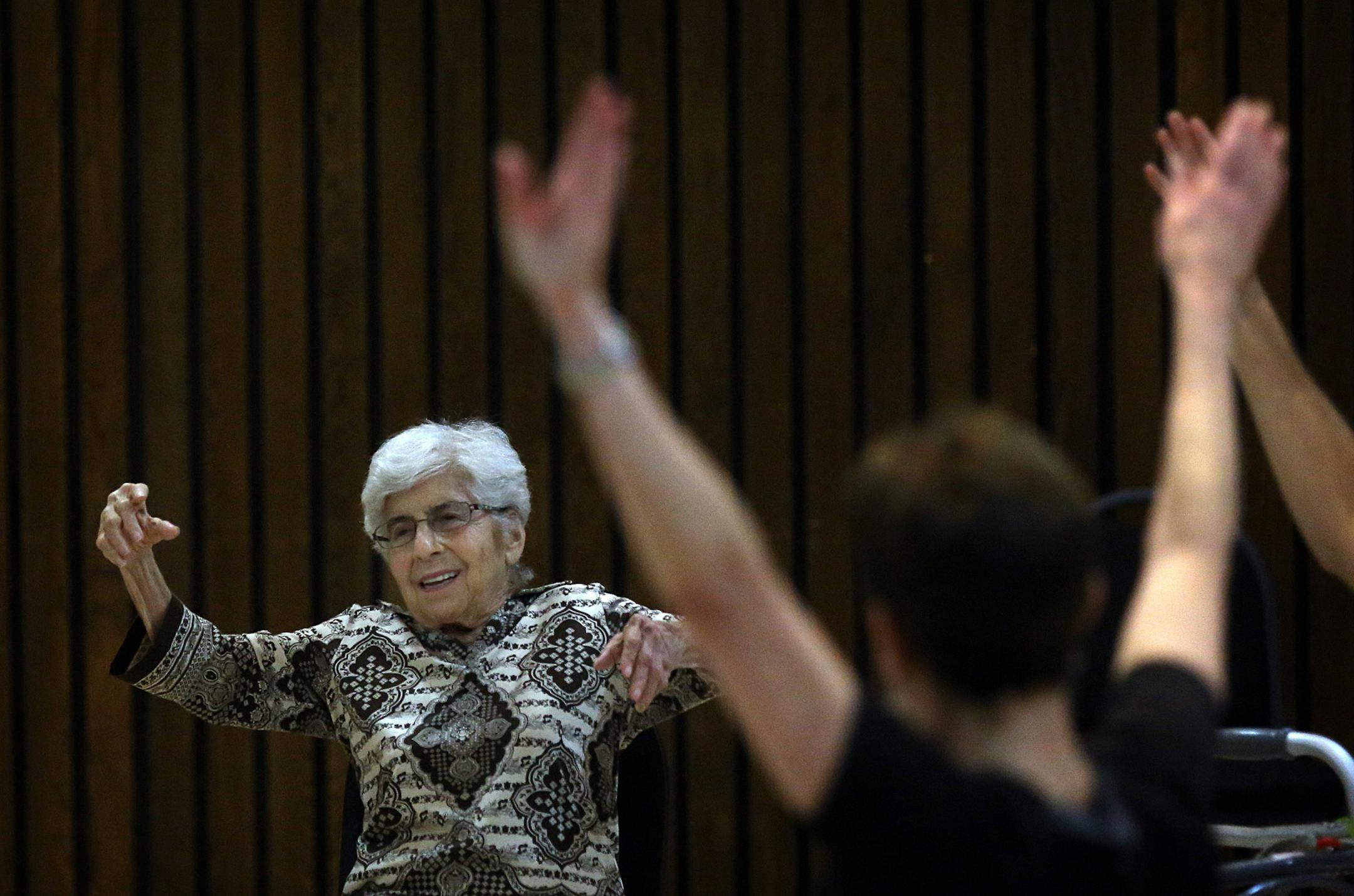 Lois Newberger , 82, participated in the class. Newberger said that she has rheumatoid arthritis and the dance therapy class helps to relieve some of her symptoms. ] JIM GEHRZ ‚Ä¢ jgehrz@startribune.com / St. Paul, MN / June 26, 2014 / 9:40 AM BACKGROUND INFORMATION: Dance therapy: People suffering from Parkinson‚Äôs Disease or other movement disorders are learning the rhythm of dance. Symptoms of Parkinson's are greatly reduced when patients respond to the exte