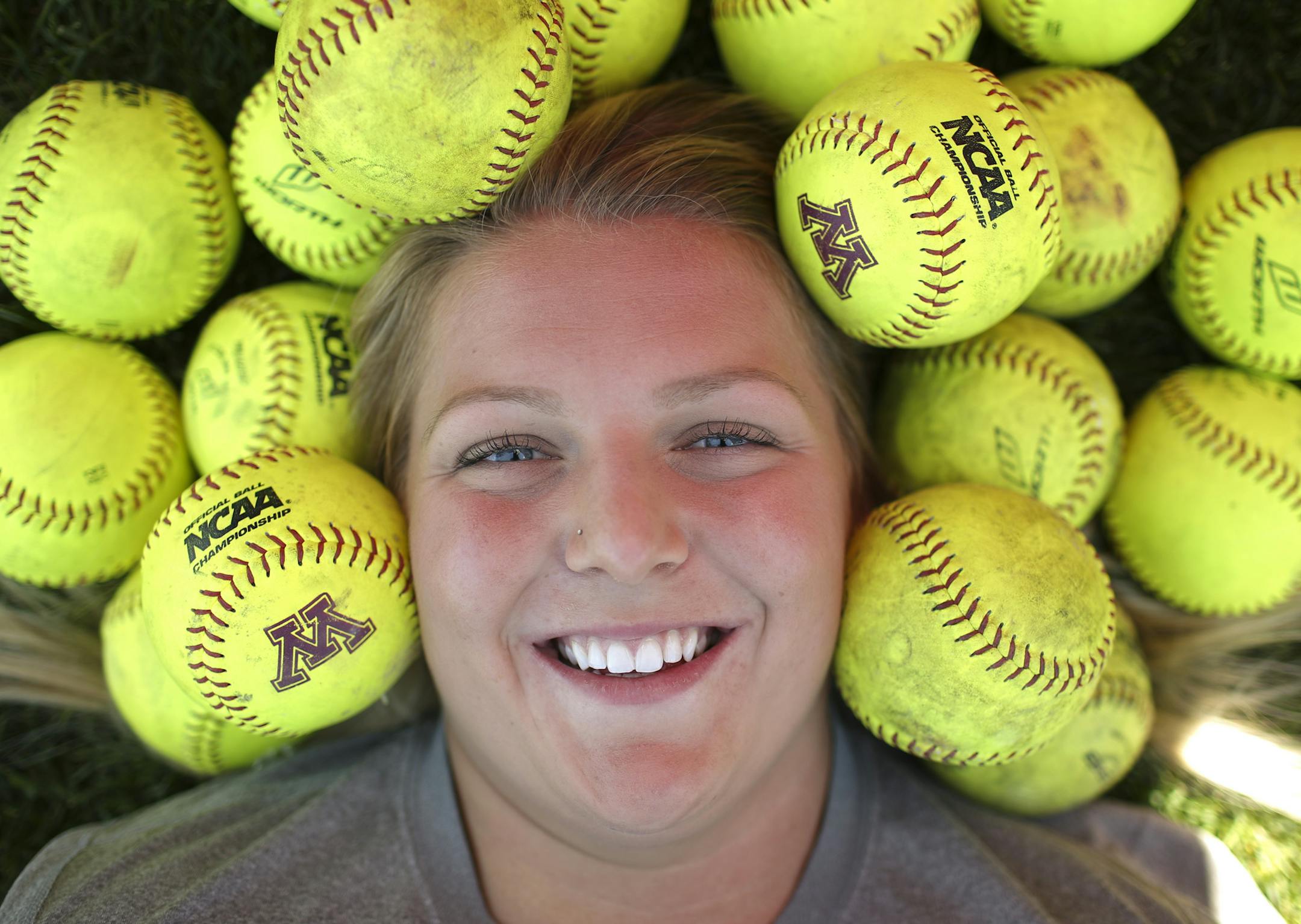 Gopher softball pitcher Sara Groenewegen before practice Tuesday afternoon. ] JEFF WHEELER ï jeff.wheeler@startribune.com Gopher softball pitcher Sara Groenewegen before practice Tuesday afternoon, May 17, 2016.