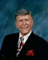 Roger Tenney, an energetic St. Olaf graduate, put the high school choir in Owatonna on the map. He died Aug. 13 at age 93.