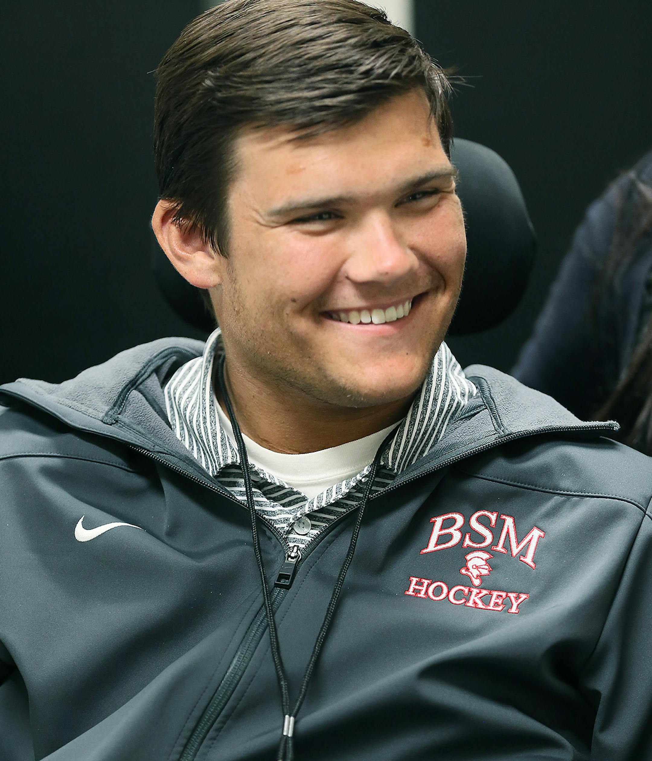 Jack Jablonski shared a laugh with his fellow interns in a small room they share in the Staples Center, Tuesday, February 23, 2016 in Los Angeles, CA. ] (ELIZABETH FLORES/STAR TRIBUNE) ELIZABETH FLORES • eflores@startribune.com