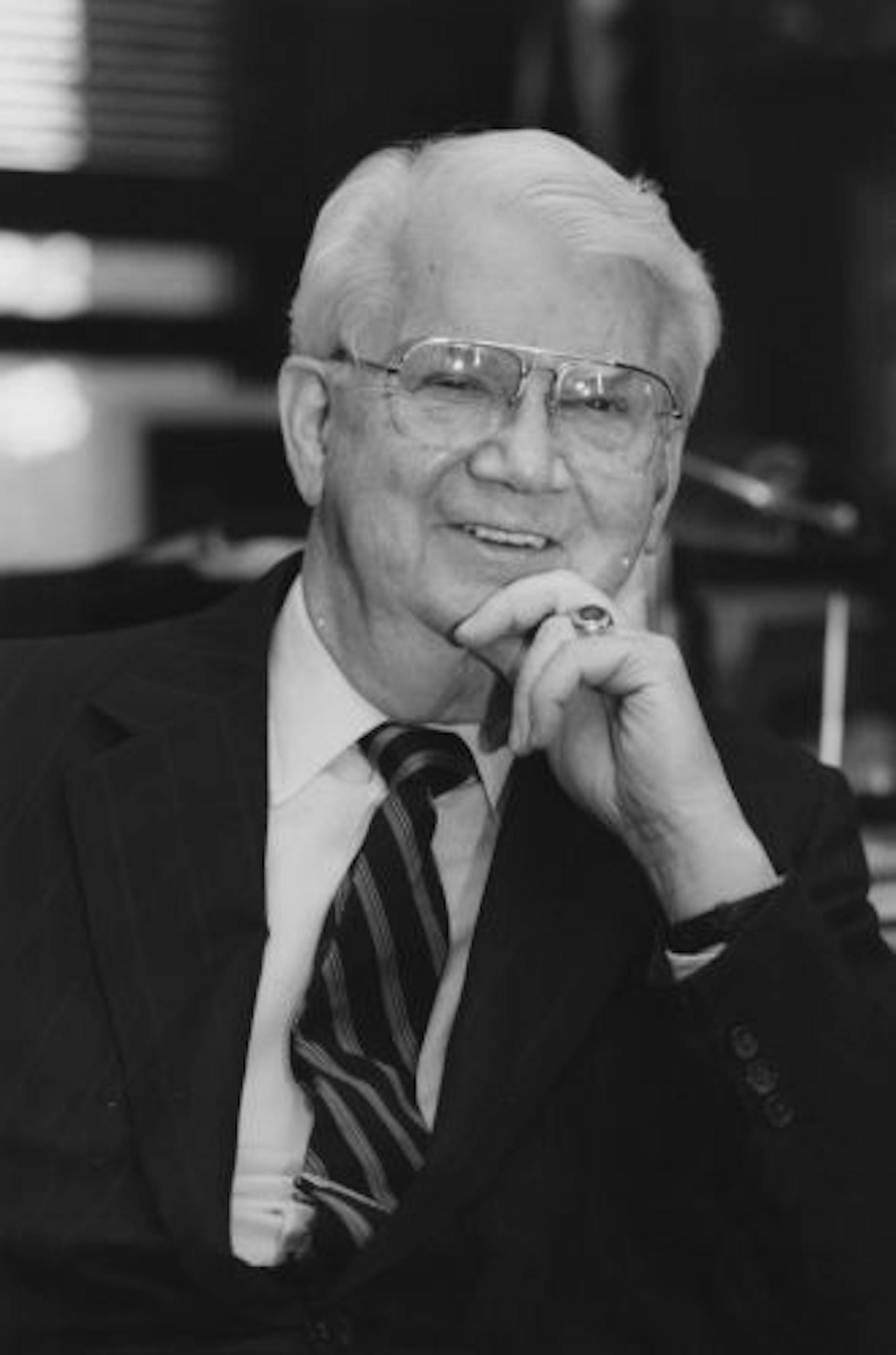 D. D. Wozniak