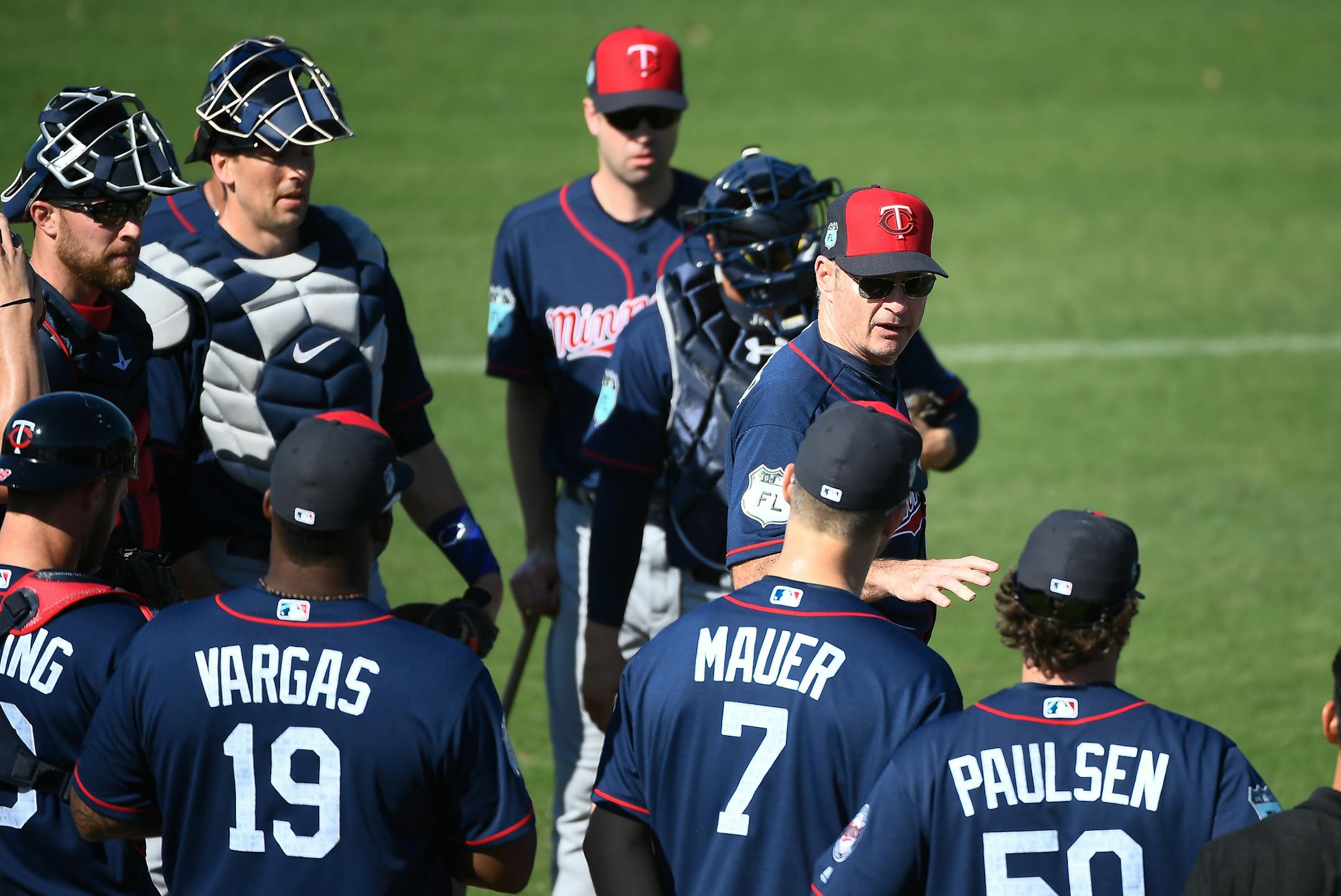 Minnesota Twins manager Paul Molitor (4), center right, talked to infielders Sunday during workouts. ] AARON LAVINSKY ï aaron.lavinsky@startribune.com Minnesota Twins players took part in the first full squad workout of Spring Training on Sunday, Feb. 19, 2017 at CenturyLink Sports Complex in Fort Myers, Fla.