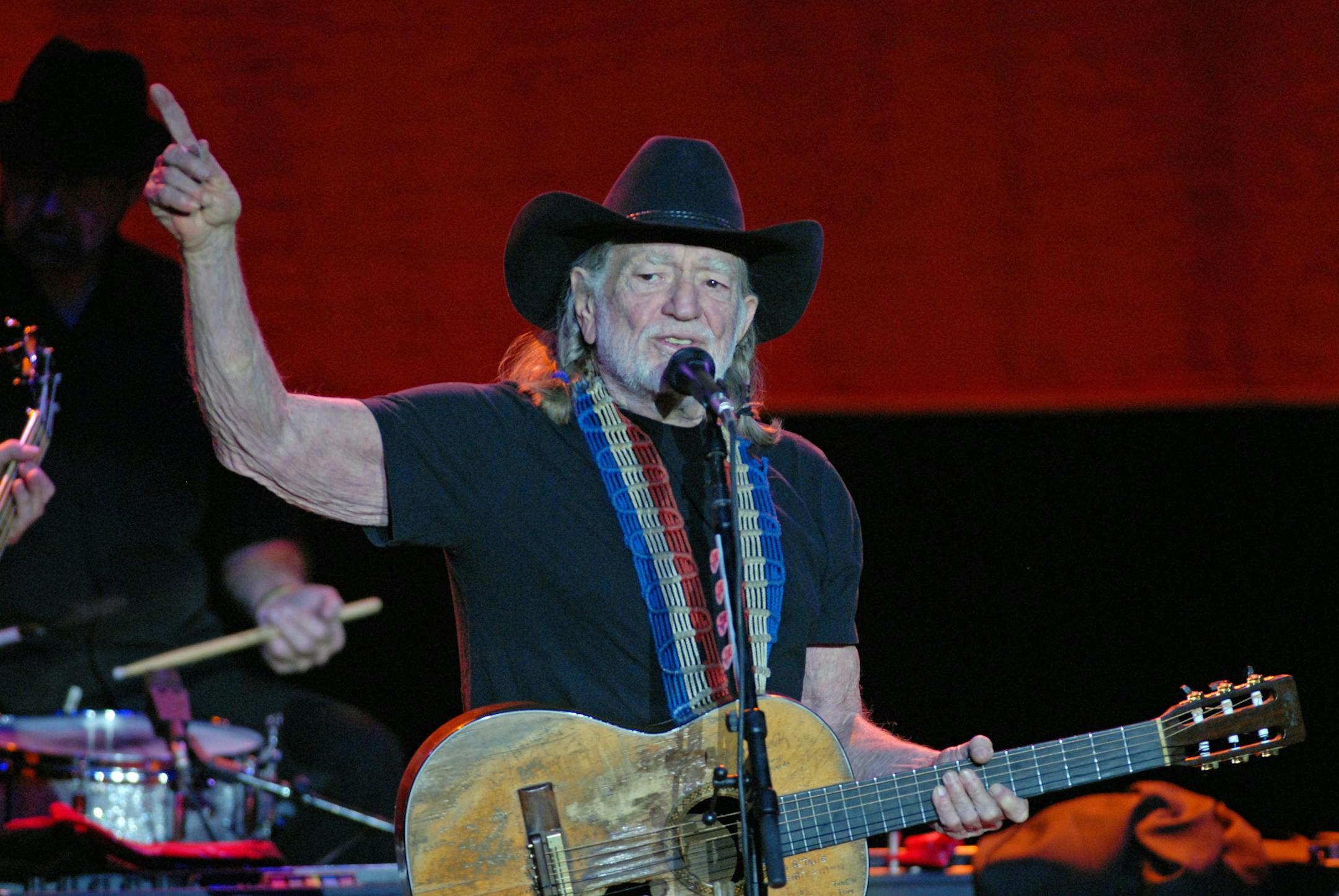 Willie Nelson sang to the crowd at the Mystic Lake Casino Showroom.