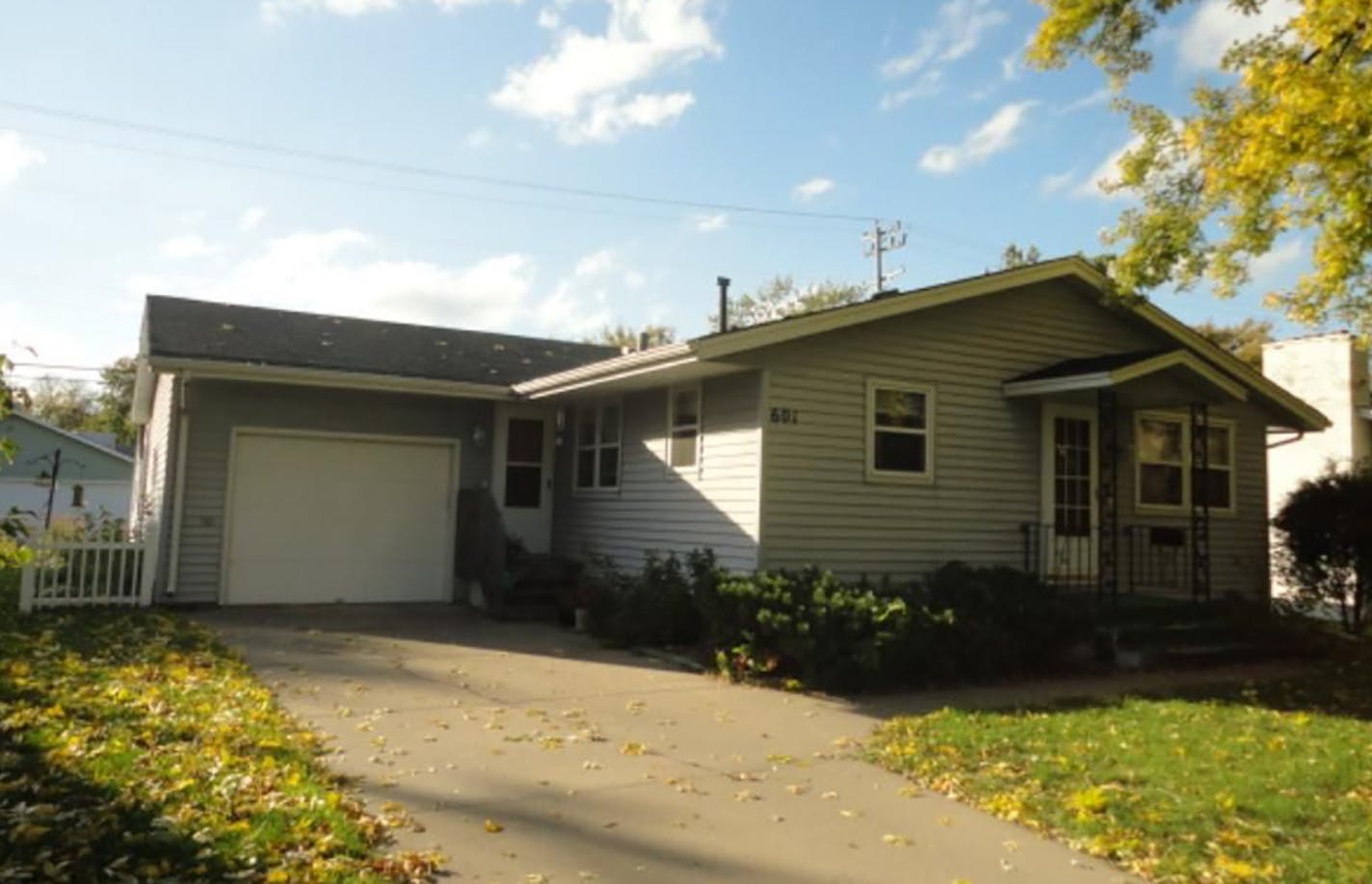 Osseo
Built in 1968, this four-bedroom, two-bath house has 2,148 square feet and features three bedrooms on one level, hardwood floors, eat-in kitchen, full finished basement with second kitchen, one-car attached and two-car detached garages. Listed by Steve Varichak, Coldwell Banker Burnet, 763-439-4528.