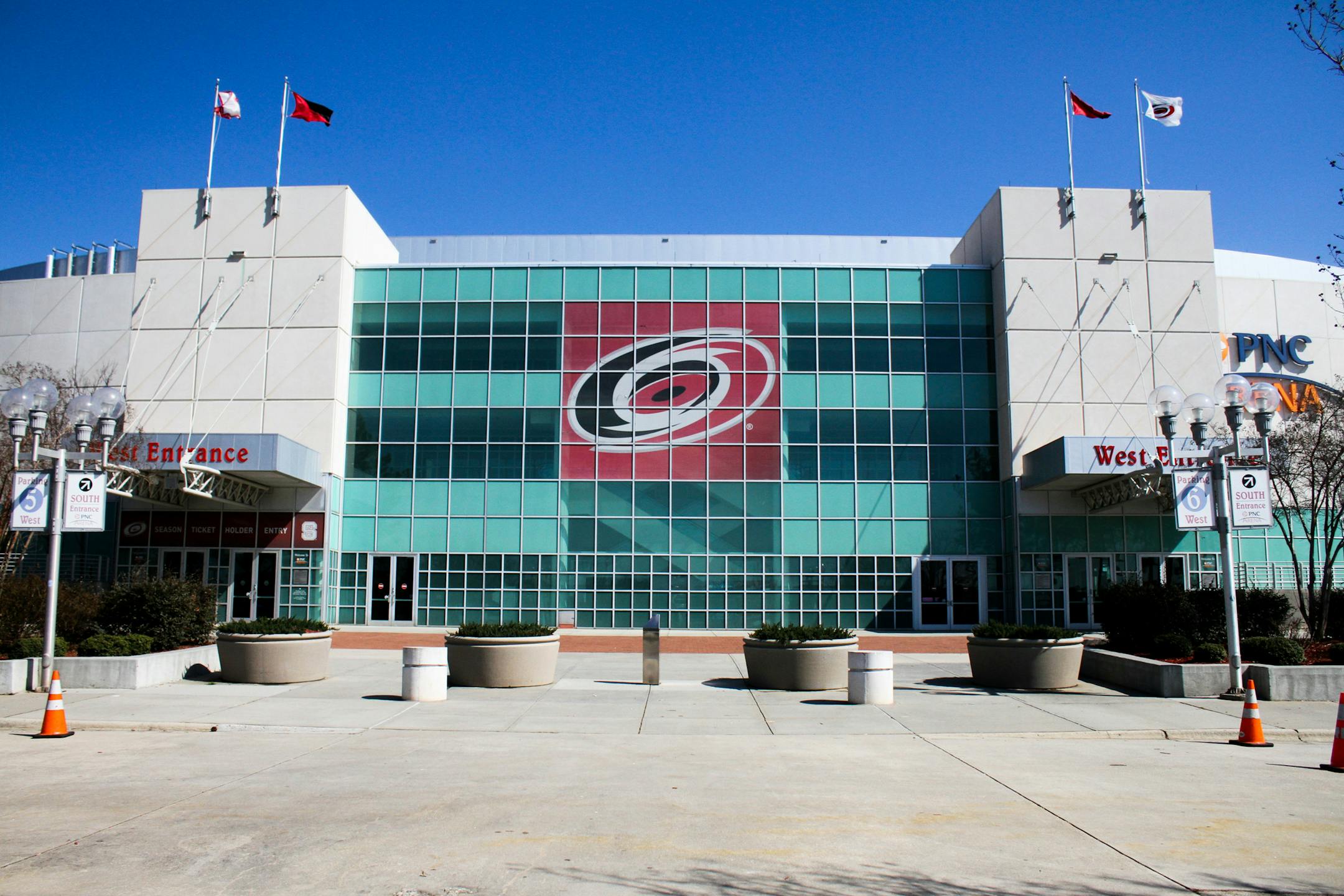 A view of PNC Arena, home of the Carolina Hurricanes, in Raleigh, North Carolina. (Jerry Coli/Dreamstime/TNS) ORG XMIT: 69149549W