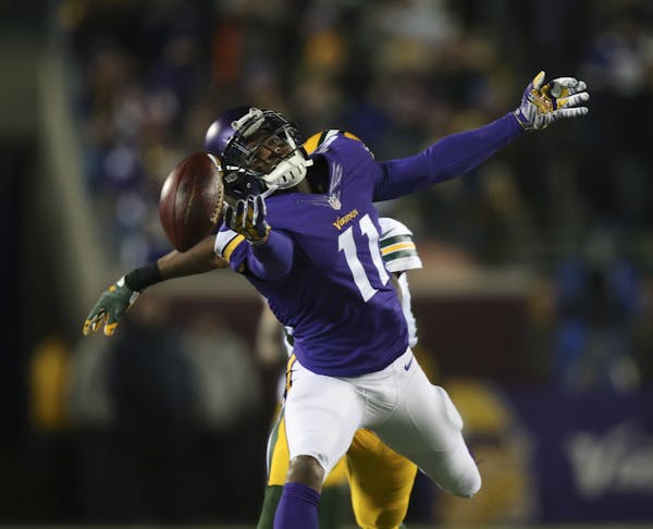 Mike Wallace couldn't hang on to a deep pass from Teddy Bridgewater last season against Green Bay. Tuesday, Minnesotans for the first time saw why the