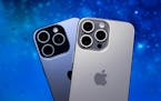The iPhone 15 Pro (left) and the iPhone 15 Pro Max (right). (James Martin/CNET/TNS)