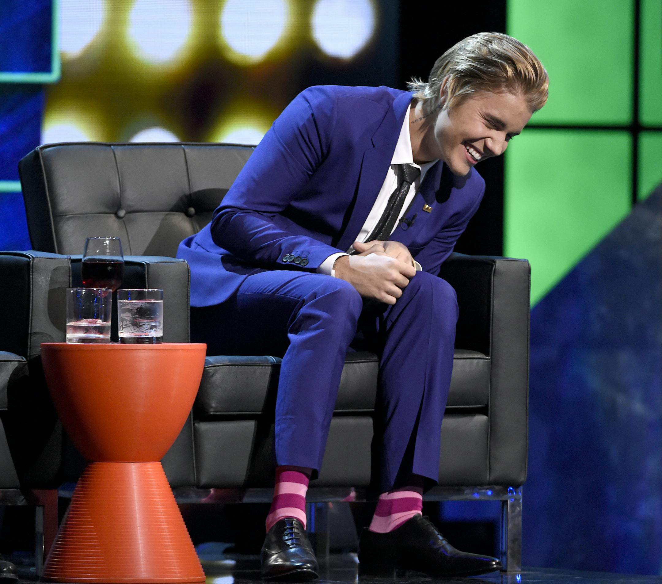 Justin Bieber reacts on stage at the Comedy Central Roast of Justin Bieber at Sony Pictures Studios on Saturday, March 14, 2015, in Culver City, Calif. (Photo by Chris Pizzello/Invision/AP)