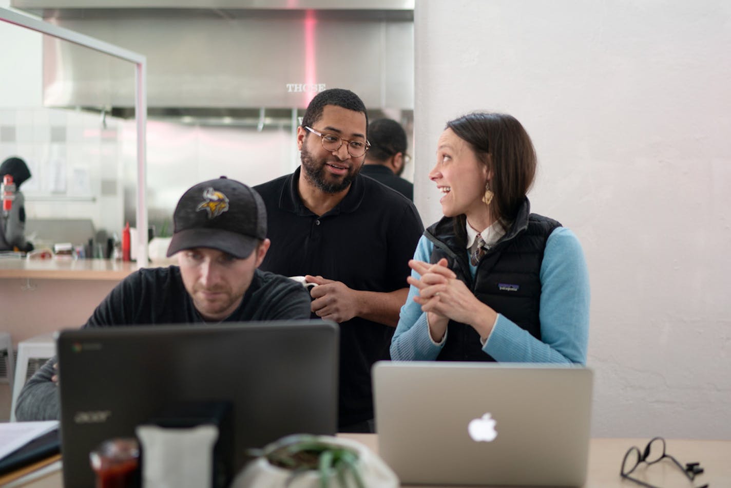 Restaurant manager Tommy Franklin and founder Emily Hunt Turner talked in the restaurant. On the right is worker Chris Dolan. ] GLEN STUBBE • glen.stubbe@startribune.com Friday, February 22, 2019 Founded by a civil rights attorney, All Square grilled cheese shop employs formerly incarcerated people -- who often find it difficult to land a job -- giving them a chance to move forward after they've paid their debts to society. We come for the lunch rush (starts at 12) to see All Square and its empl