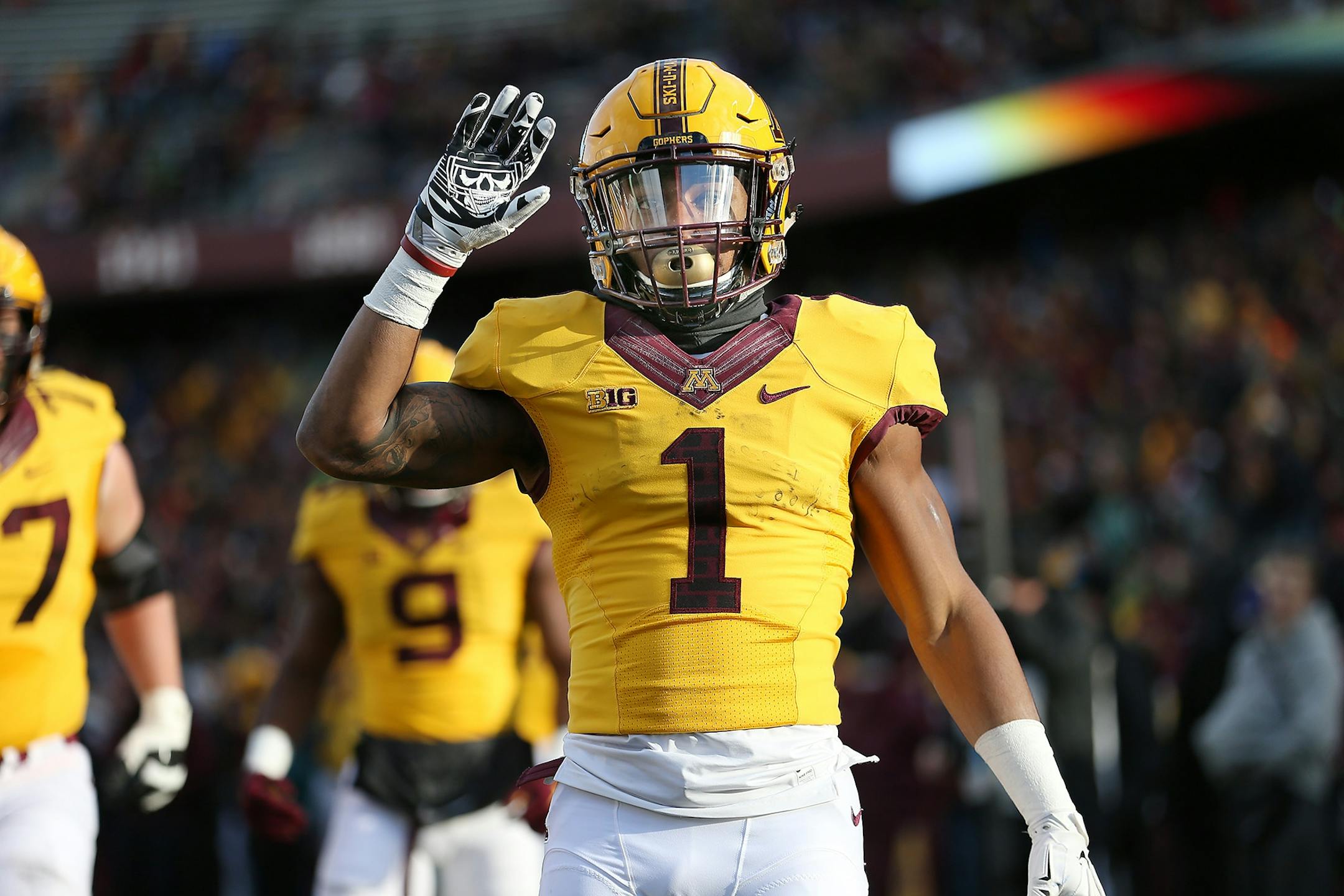 Minnesota's running back Rodney Smith celebrated his touchdown in the first quarter as Minnesota took on Northwestern at TCF Bank Stadium, Saturday, November 19, 2016 in Minneapolis, MN.
