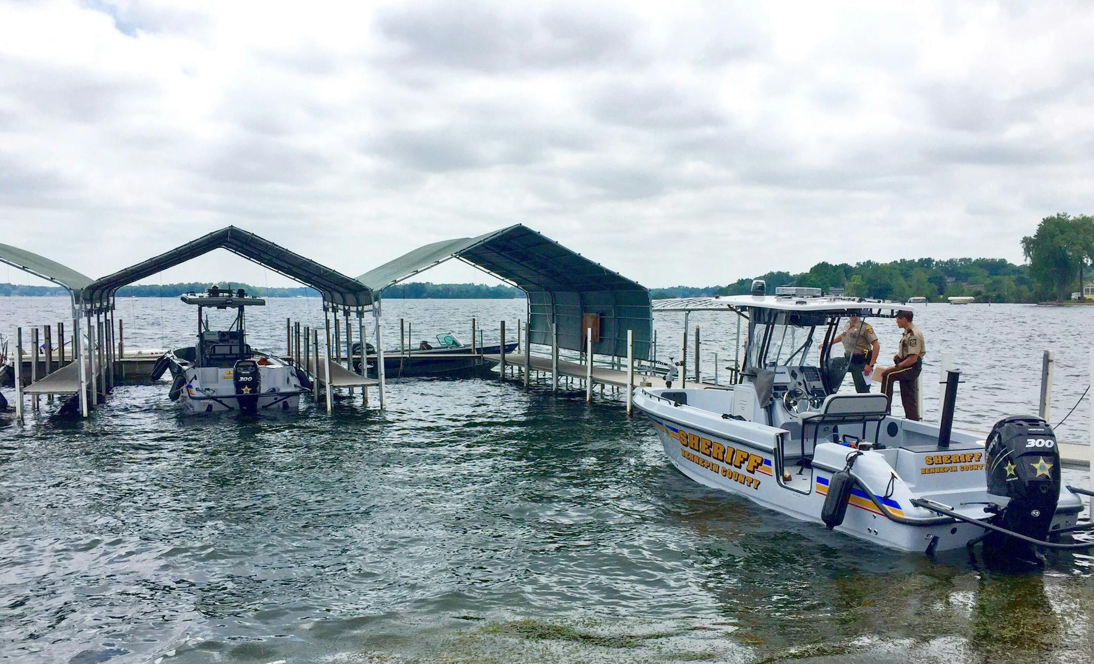 Officers from the Hennepin County Sheriffís Office and Minnesota Department of Natural Resources prepared Friday to launch extra boats this weekend (June 24-26) on Lake Minnetonka, enforcing any drunken boating.
