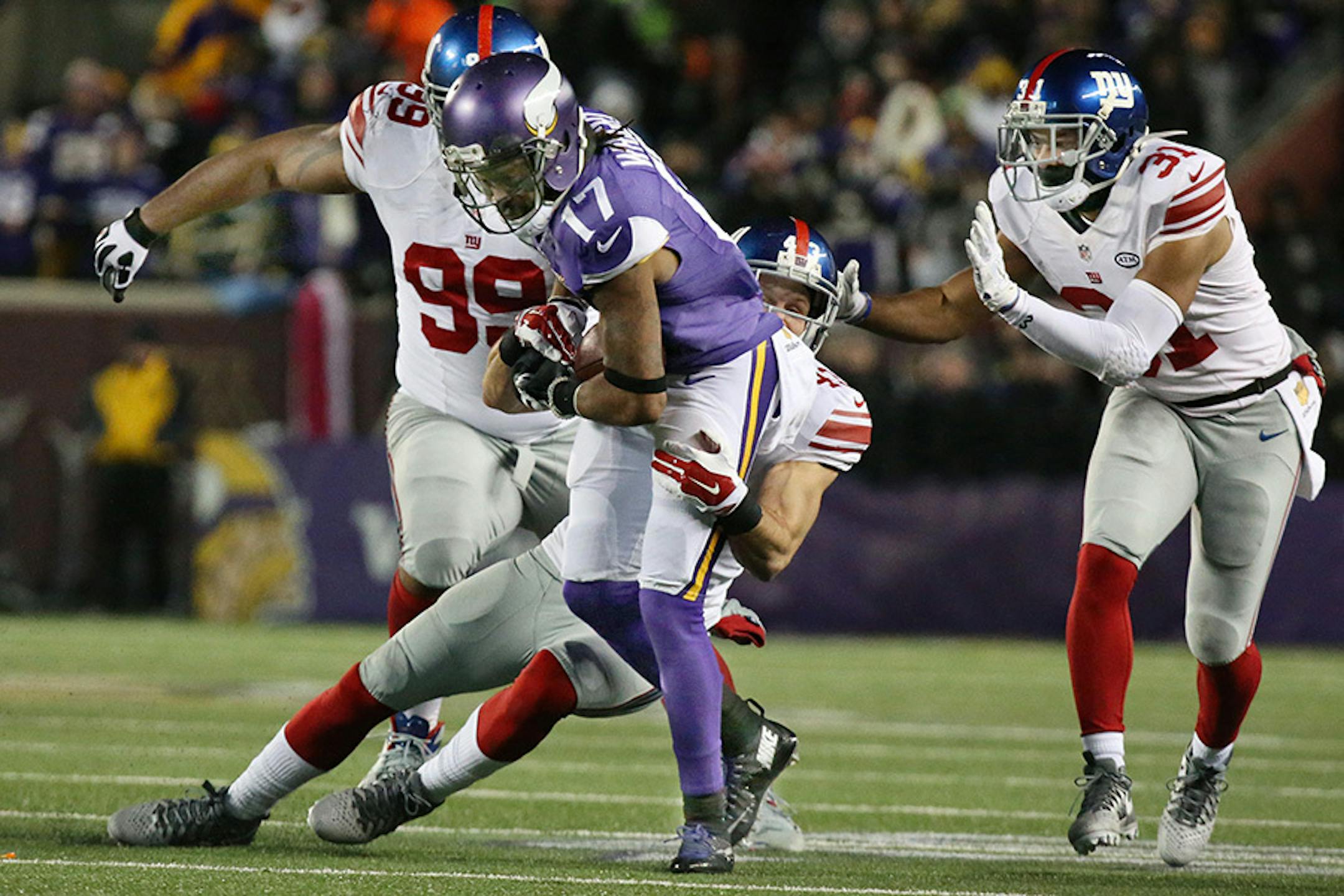 Vikings wide receiver Jarius Wright ran for 18 yards after receiving a pass form quarterback Teddy Breigewater in the fourth quarter.