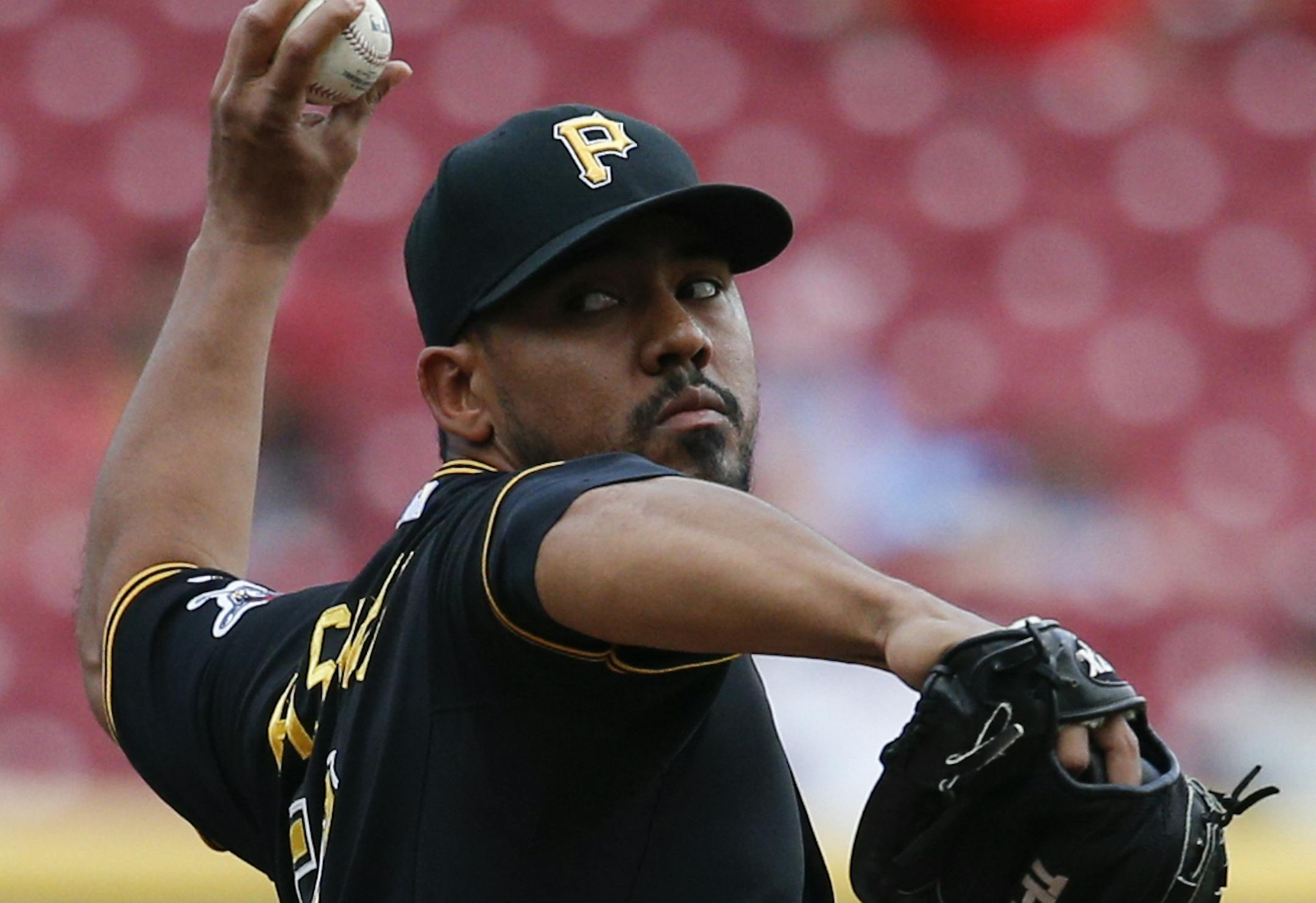 Pittsburgh Pirates relief pitcher Antonio Bastardo throws in the eighth inning of a baseball game against the Cincinnati Reds, Monday, Sept. 7, 2015, in Cincinnati. The Reds won 3-1. (AP Photo/John Minchillo) ORG XMIT: OHJM