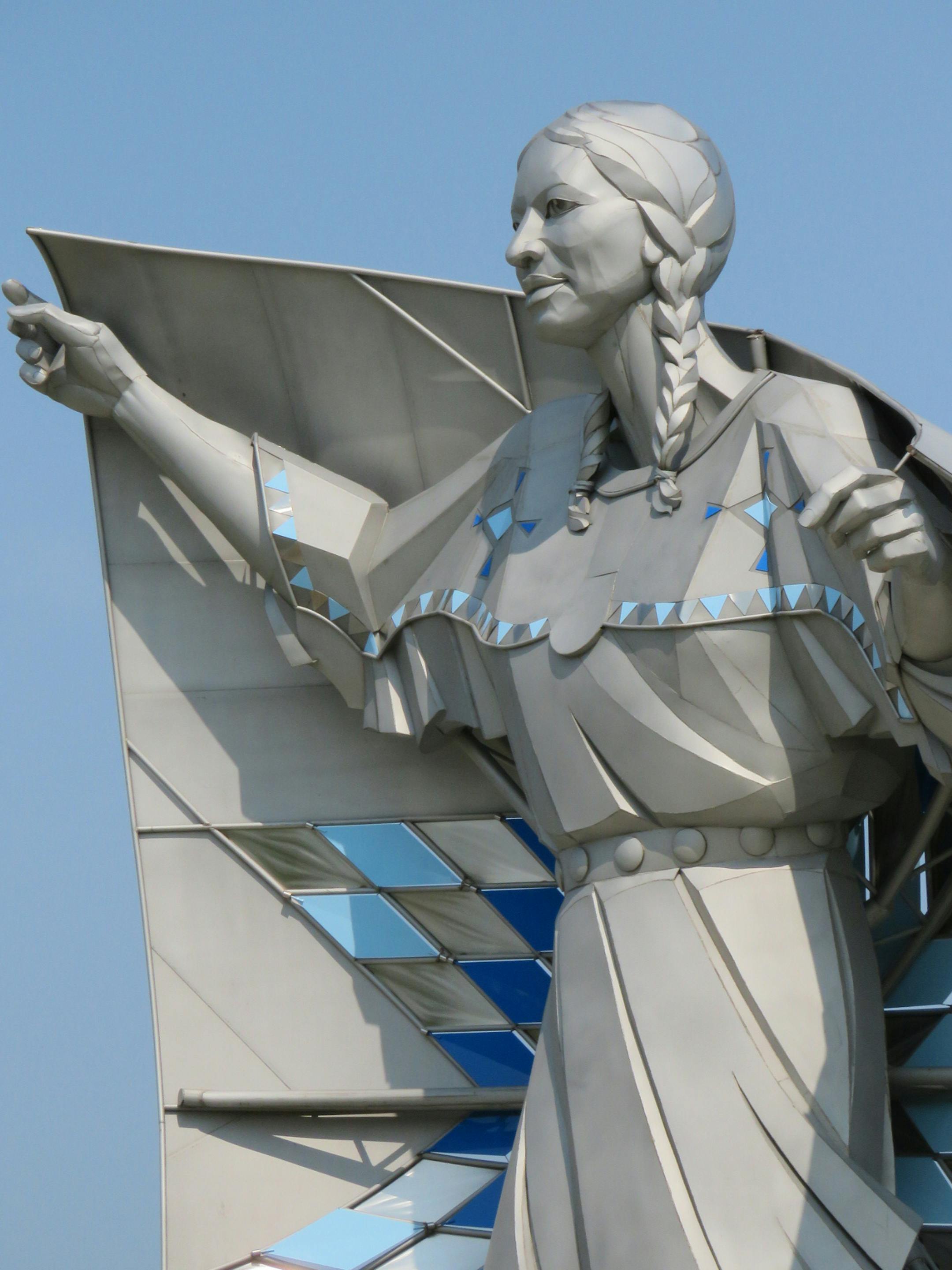 Dignity, Chamberlain. Photo by Lisa McClintick