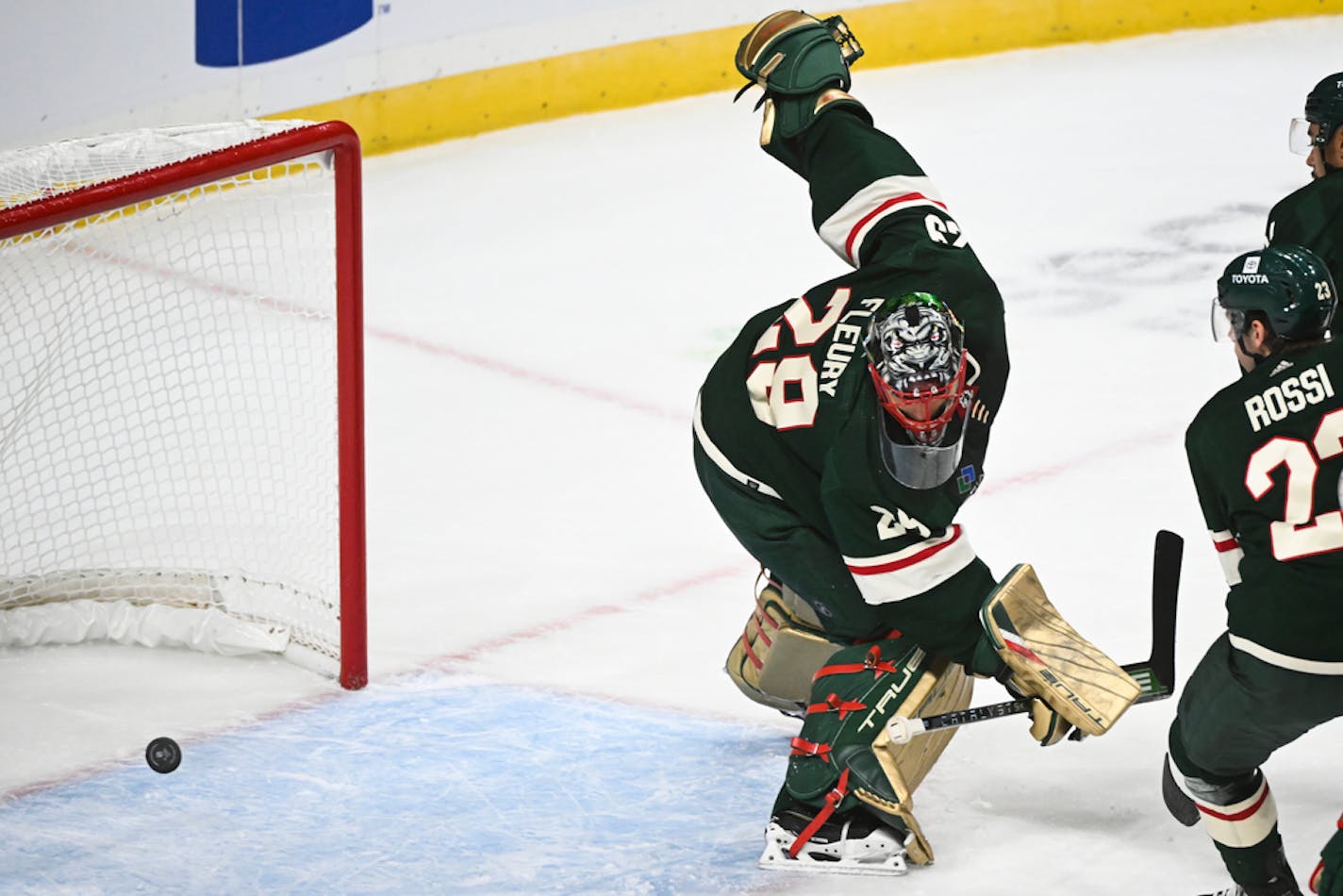 New York Rangers left wing Artemi Panarin (10) scores a goal against Minnesota Wild goaltender Marc-Andre Fleury (29) Thursday.