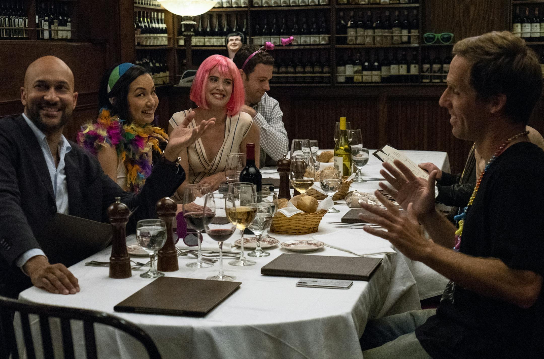 FRIENDS FROM COLLEGE, Keegan-Michael Key, Jae Suh Park, Cobie Smulders, Zack Robidas, Nat Faxon, Annie Parisse
credit: Barbara Nitke/Netflix