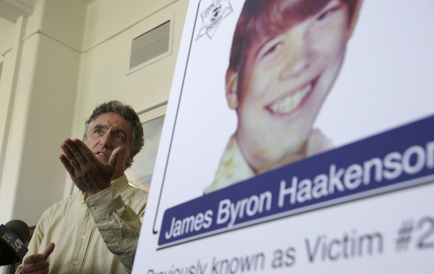 Cook County Sheriff Tom Dart speaks at a news conference in Chicago, Wednesday, July 19, 2017, where he announced the identity of James Byron Haakenson, of Minnesota, as one of the victims of serial killer John Wayne Gacy. The teenager had left his home in 1976 and was last heard from in August of that year when he called his mother and told her he was in Chicago. (AP Photo/G-Jun Yam)