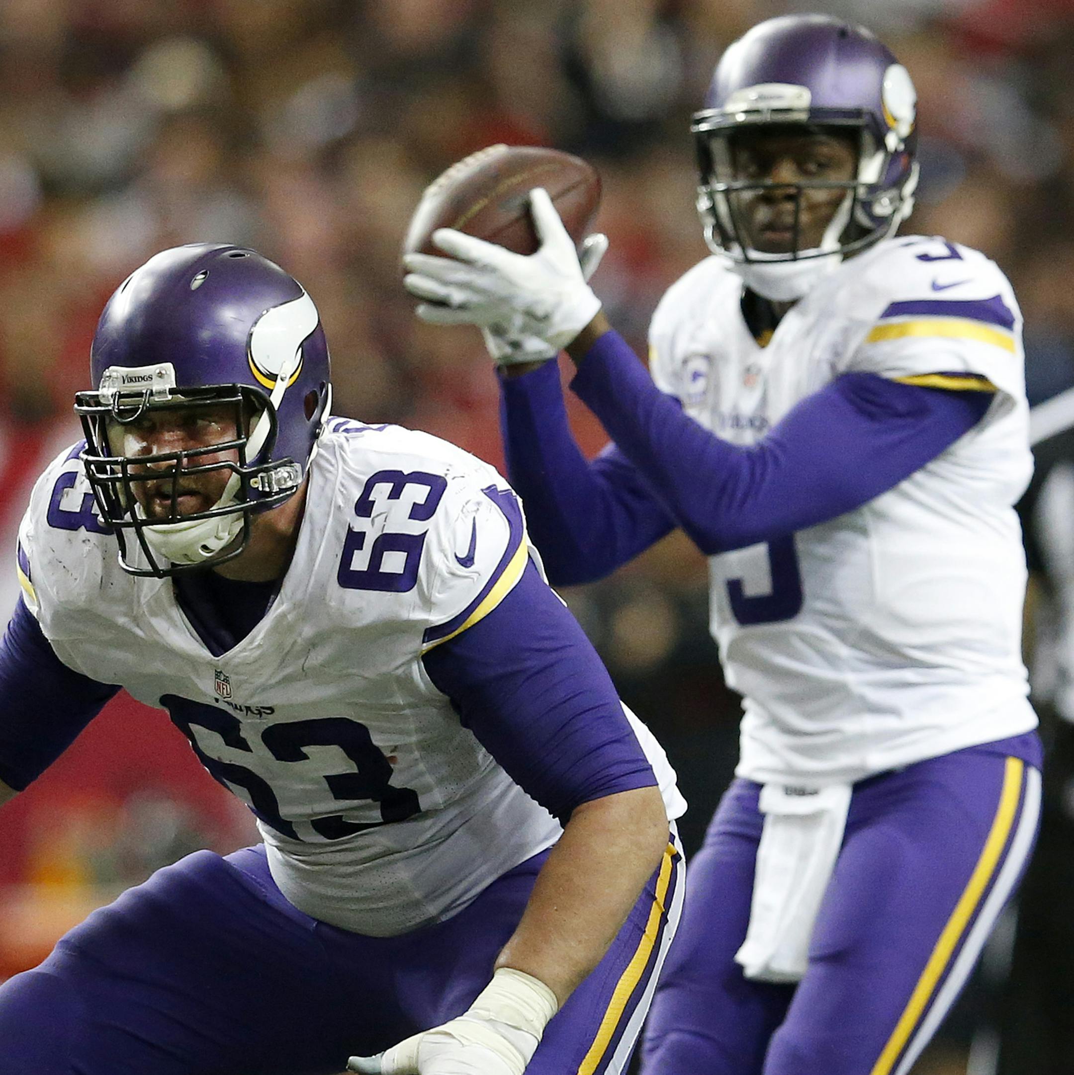 Minnesota Vikings offensive lineman Brandon Fusco (63) and Matt Kalil (75). ] CARLOS GONZALEZ &#xef; cgonzalez@startribune.com - November 29, 2015, Atlanta, GA, Georgia Dome, NFL, Minnesota Vikings vs. Atlanta Falcons ORG XMIT: MIN1511301208261814