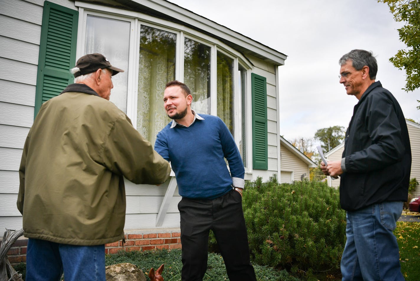 Real estate agent Michale Hartung went over an inspection report with Dave Finneman who is helping sell his father, Ambrose Finneman's Brooklyn Center home. ] GLEN STUBBE * gstubbe@startribune.com Friday, October 14, 2016 A seasonal slow down in home sales in the Twin Cities metro continued last month, but buyers still out numbered sellers and by every measure the market outperformed last year, according to a monthly sales report from the Minneapolis Area Association of Realtors. Michale Hartung