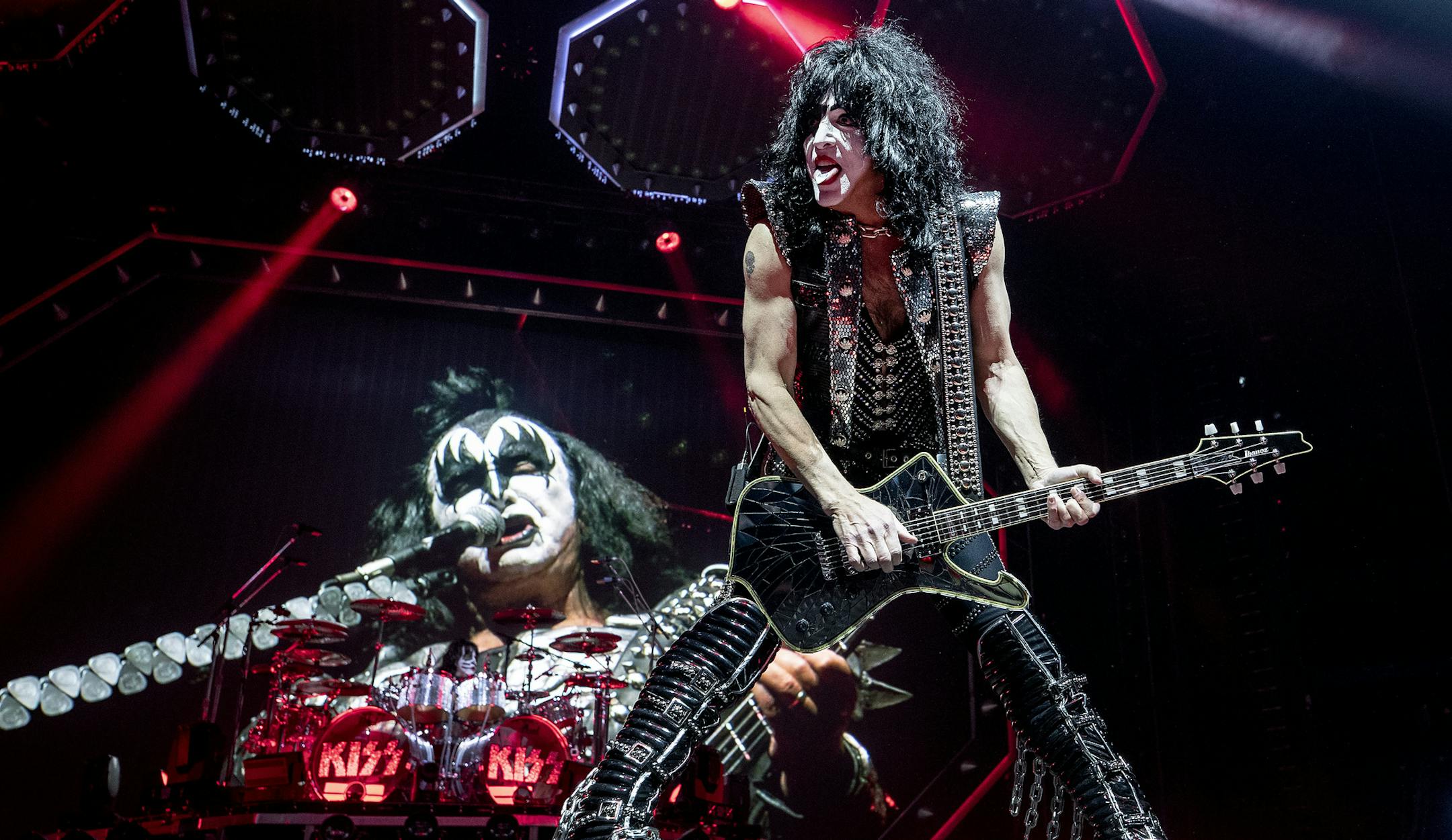 Paul Stanley performed with Kiss at the Target Center. ] CARLOS GONZALEZ ¥ cgonzalez@startribune.com Ð Minneapolis, MN Ð March 3, 2019, Target Center, Rock Band Kiss End of the Road Tour, Paul Stanley, Gene Simmons, Tommy Thayer, Eric Singer