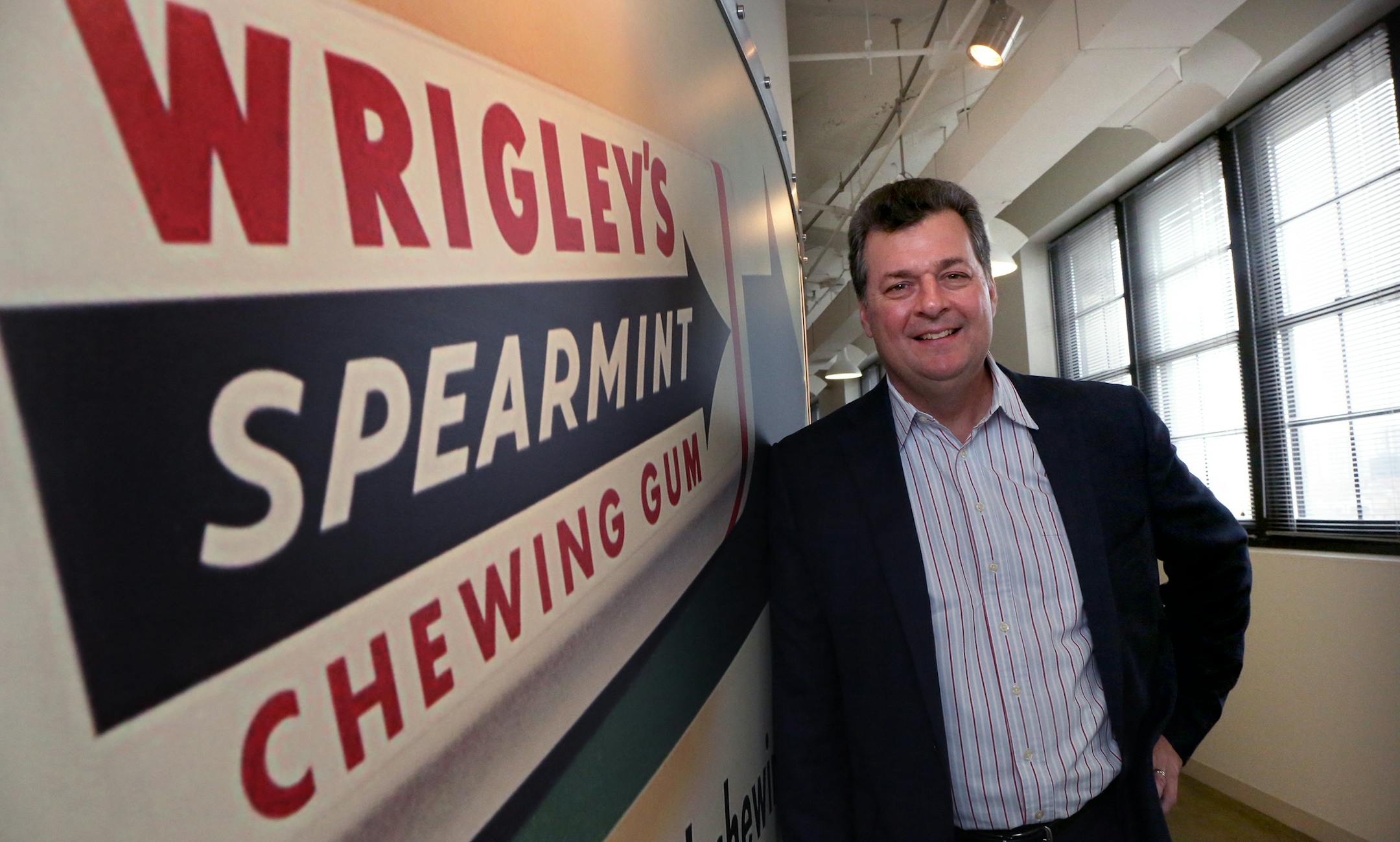 Casey Keller in the Wrigley offices in Chicago. The Wm. Wrigley Jr. Co.'s president for North America is focused on making sure the gum and candy maker is swiftly adapting to the new ways consumers buy. (Nancy Stone/Chicago Tribune/TNS) ORG XMIT: 1178950