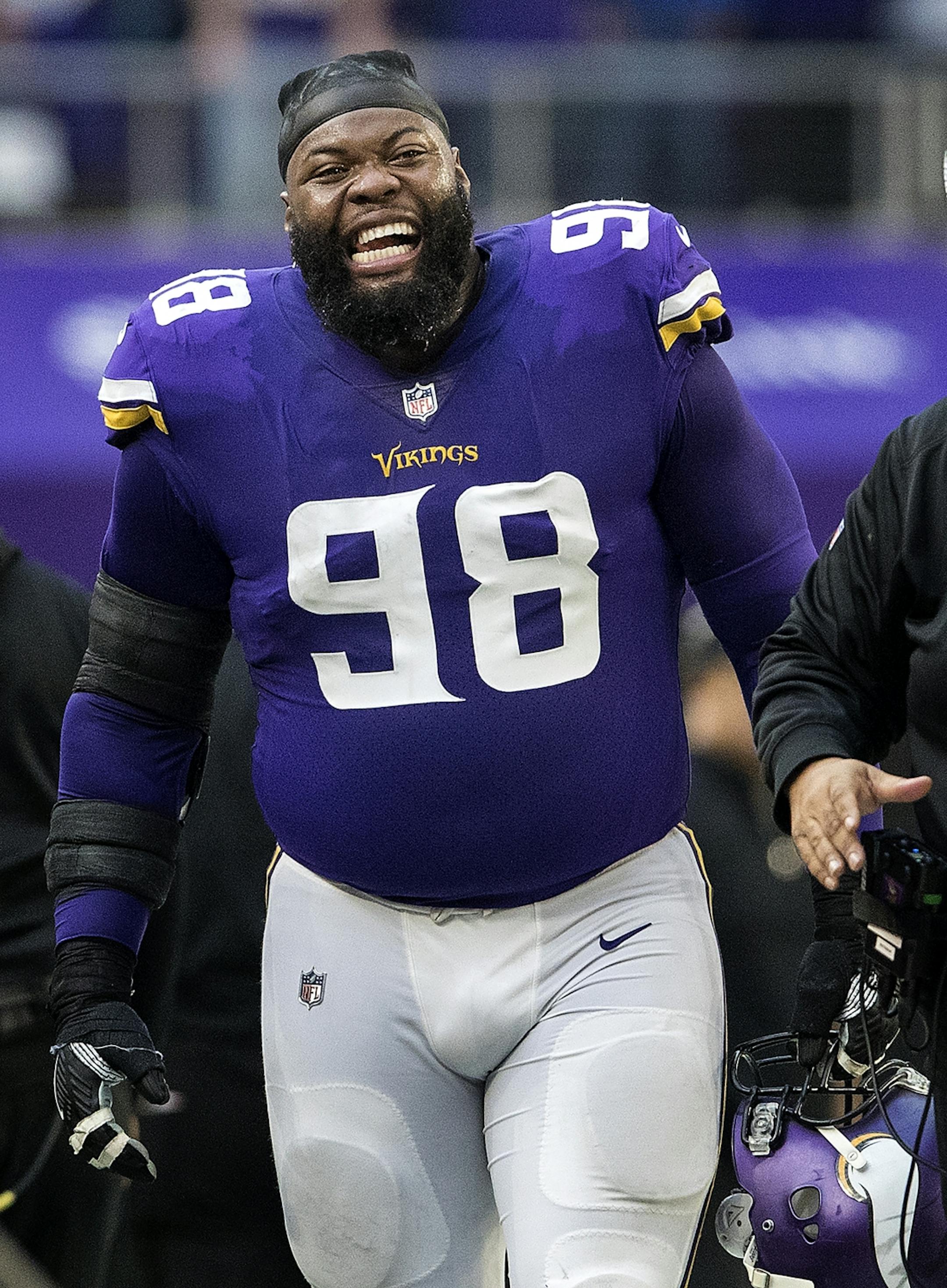 Minnesota Vikings Linval Joseph (98) smiled on the sidelines in the fourth quarter.