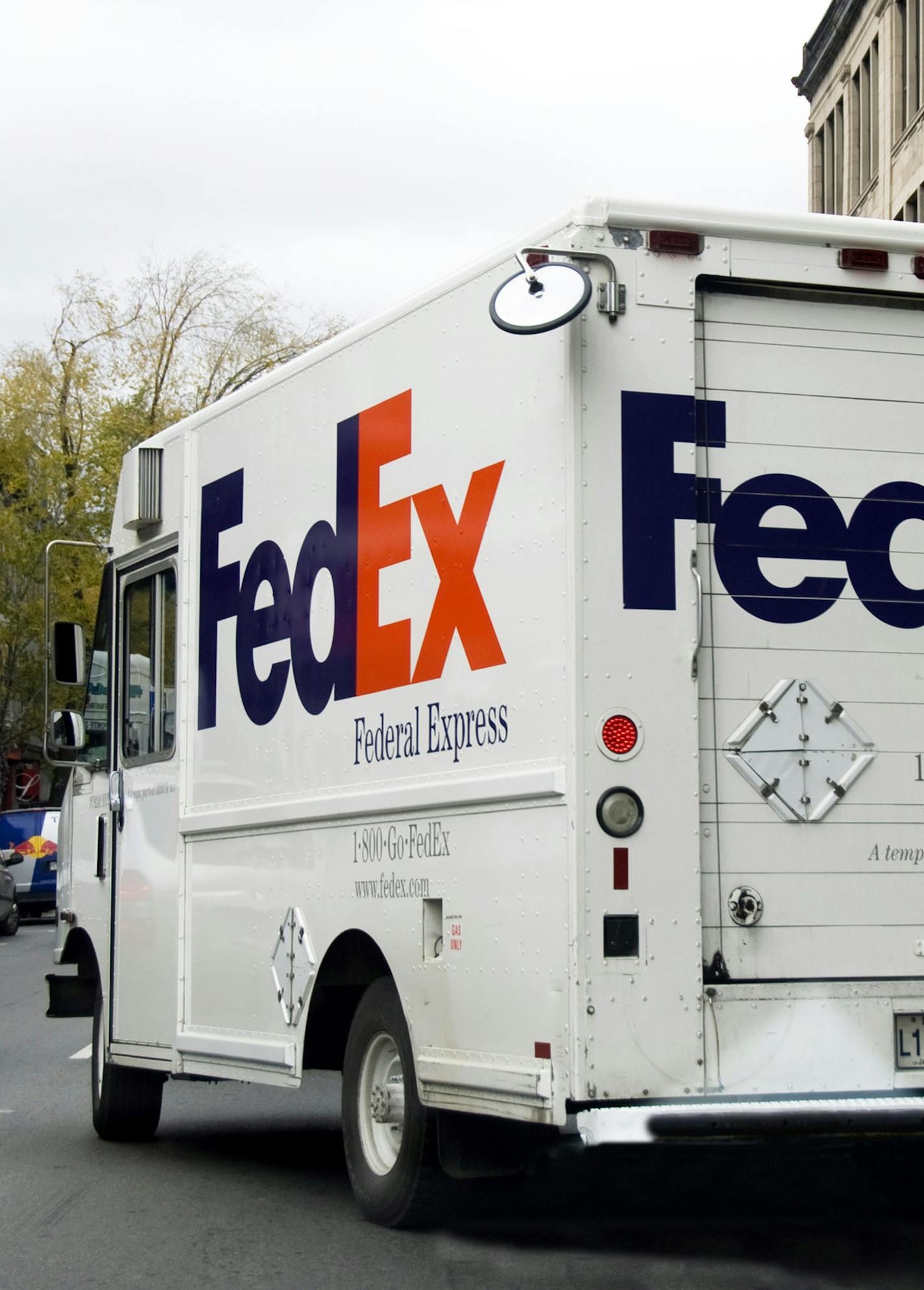 With ''Christmas Creep'' pushing the holiday shopping season ever earlier, stretching the limits of already-strained shipping networks, FedEx and United Parcel Service are girding for their biggest test yet in the e-commerce era. (Dreamstime/TNS) ORG XMIT: 1796600