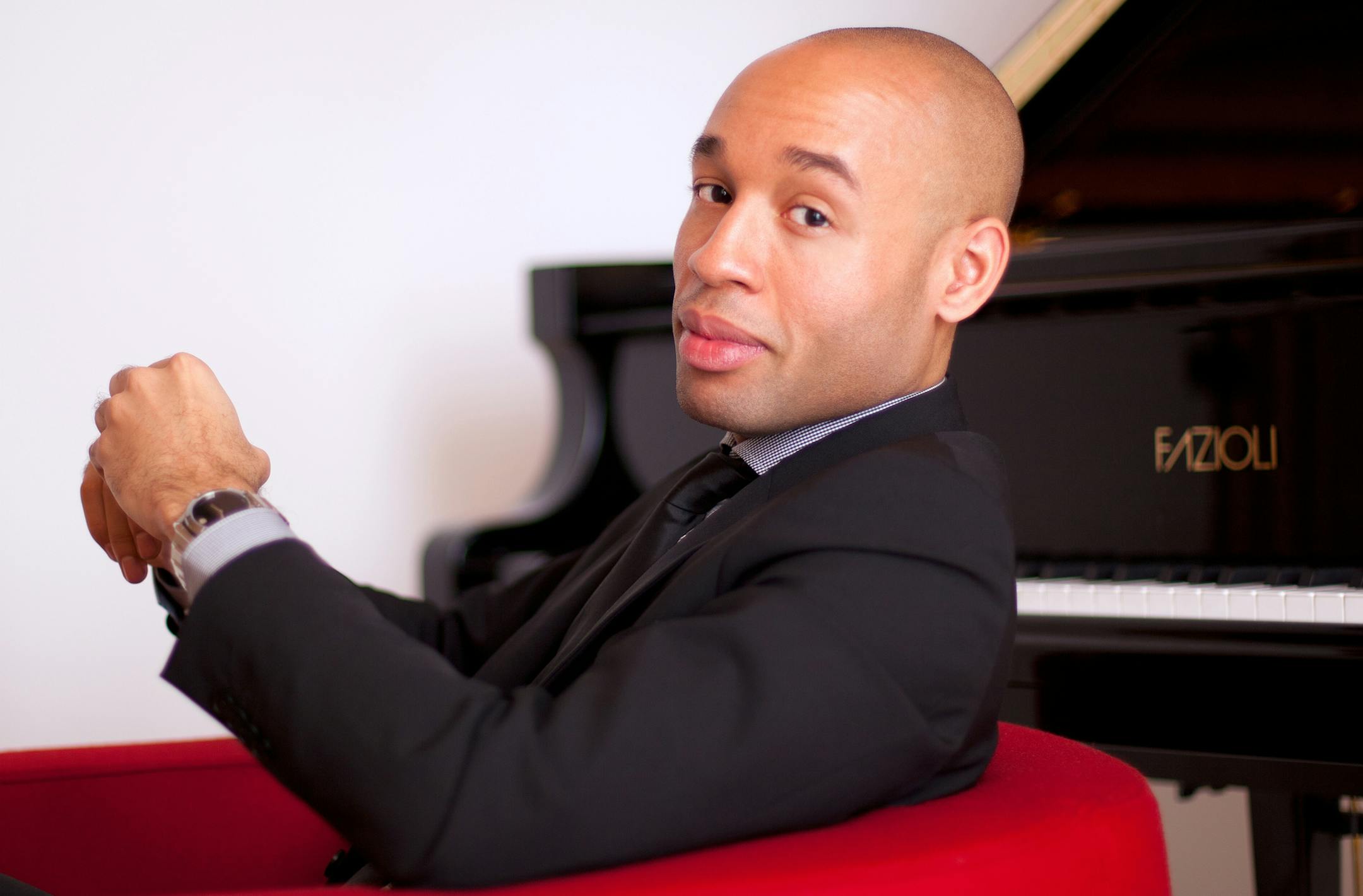 Pianist Aaron Diehl, photo by John Abbott
From press photos Diehl's website