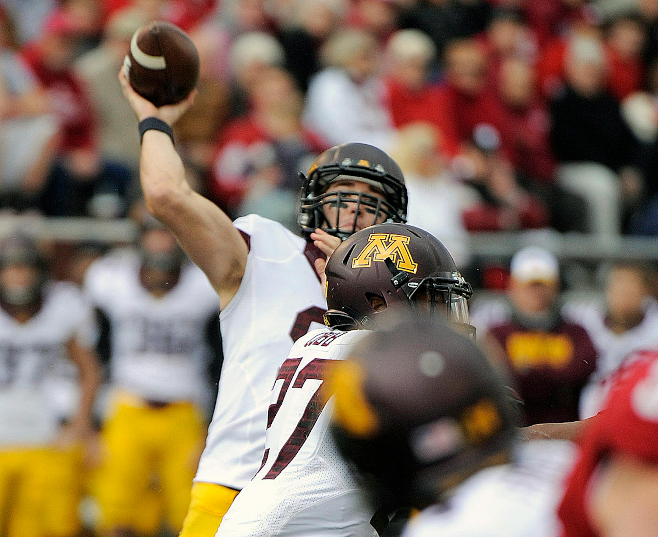 Philip Nelson of the Gophers was named the Big Ten&#x2019;s Offensive Co-Player of the Week after throwing for 298 yards and four touchdowns in a victory over Indiana this past Saturday.