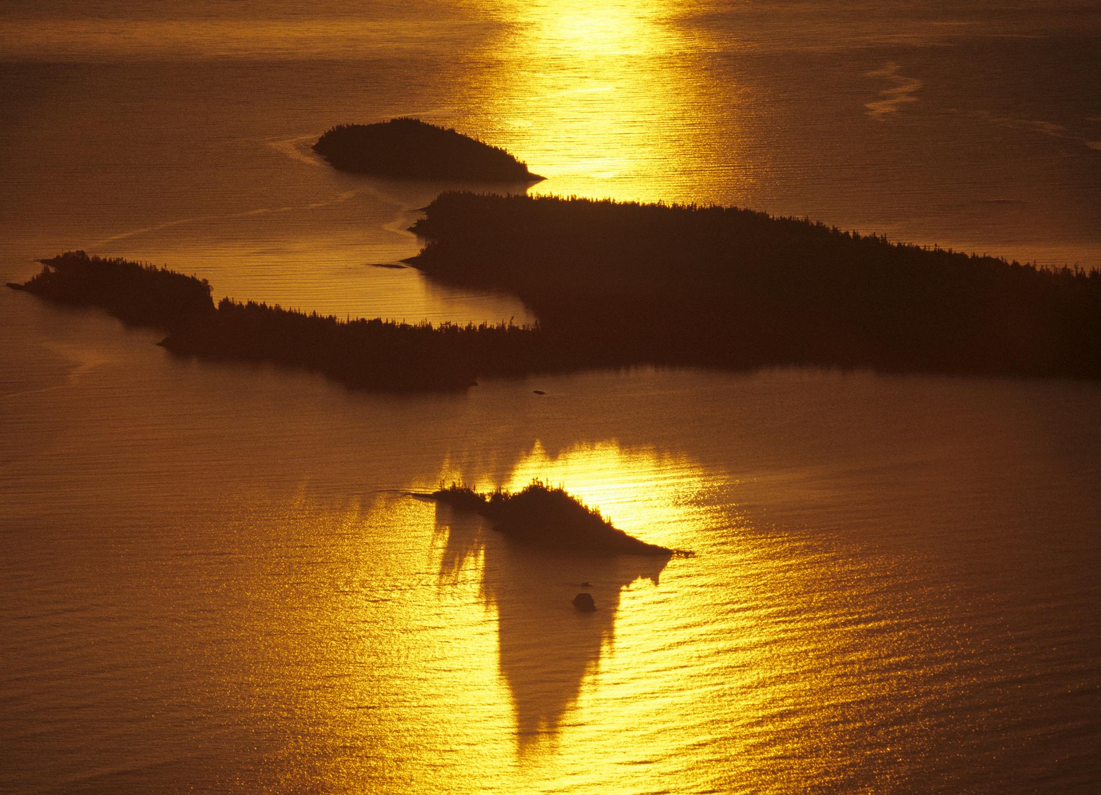 Aerial view of Susie Islands in Lake Superior along the North Shore near Grand Portage, Minnesota. ORG XMIT: 1997 TNC MN Annual Report