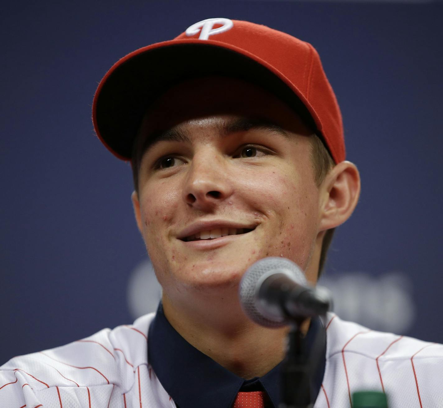 Mickey Moniak, the Philadelphia Phillies' first overall selection in 2016 MLB draft, smiles during a baseball news conference at Citizens Bank Park, Tuesday, June 21, 2016, in Philadelphia. (AP Photo/Matt Slocum) ORG XMIT: OTKMS1095