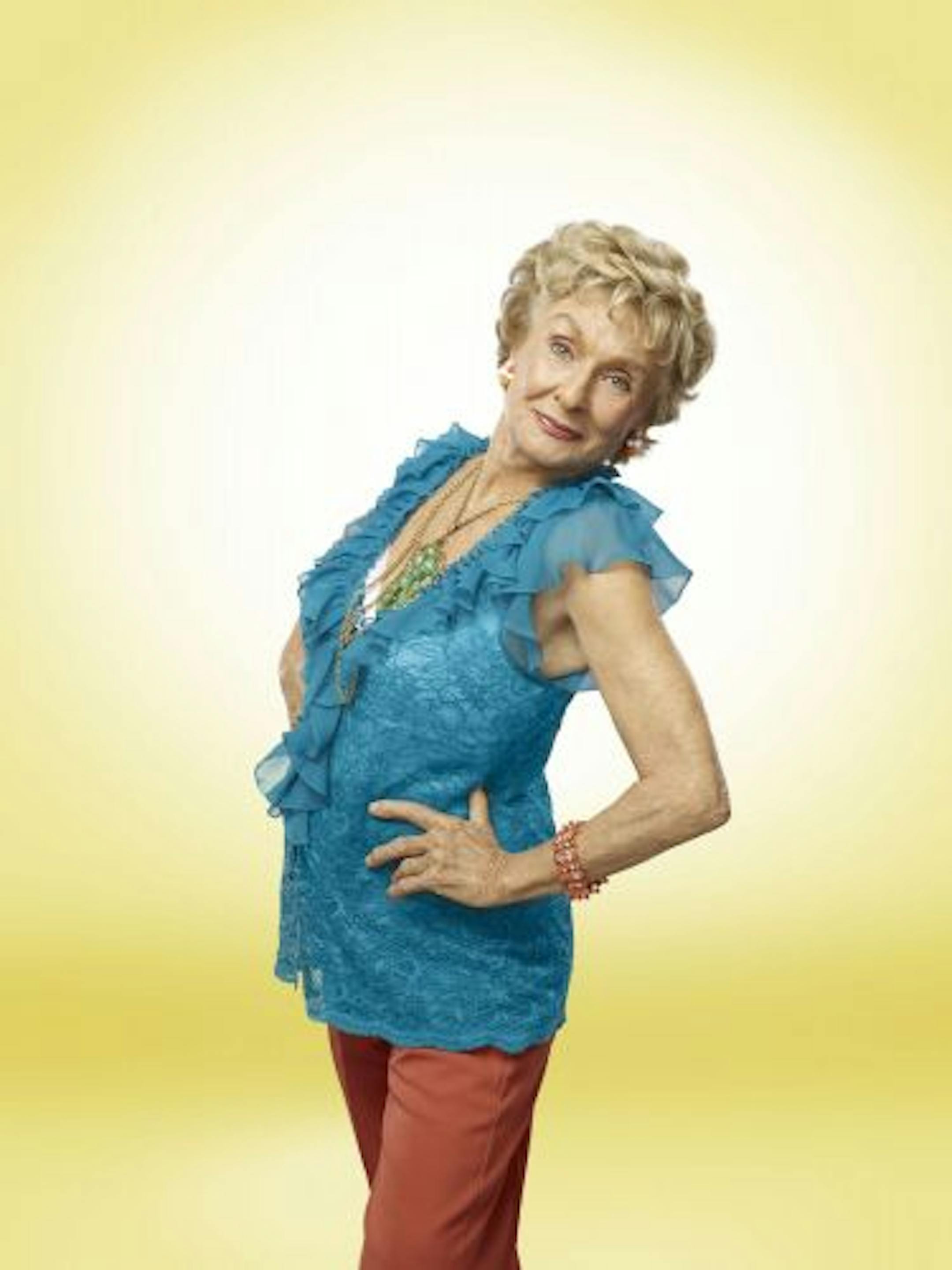 Cloris Leachman is having fun playing Maw Maw on "Raising Hope."