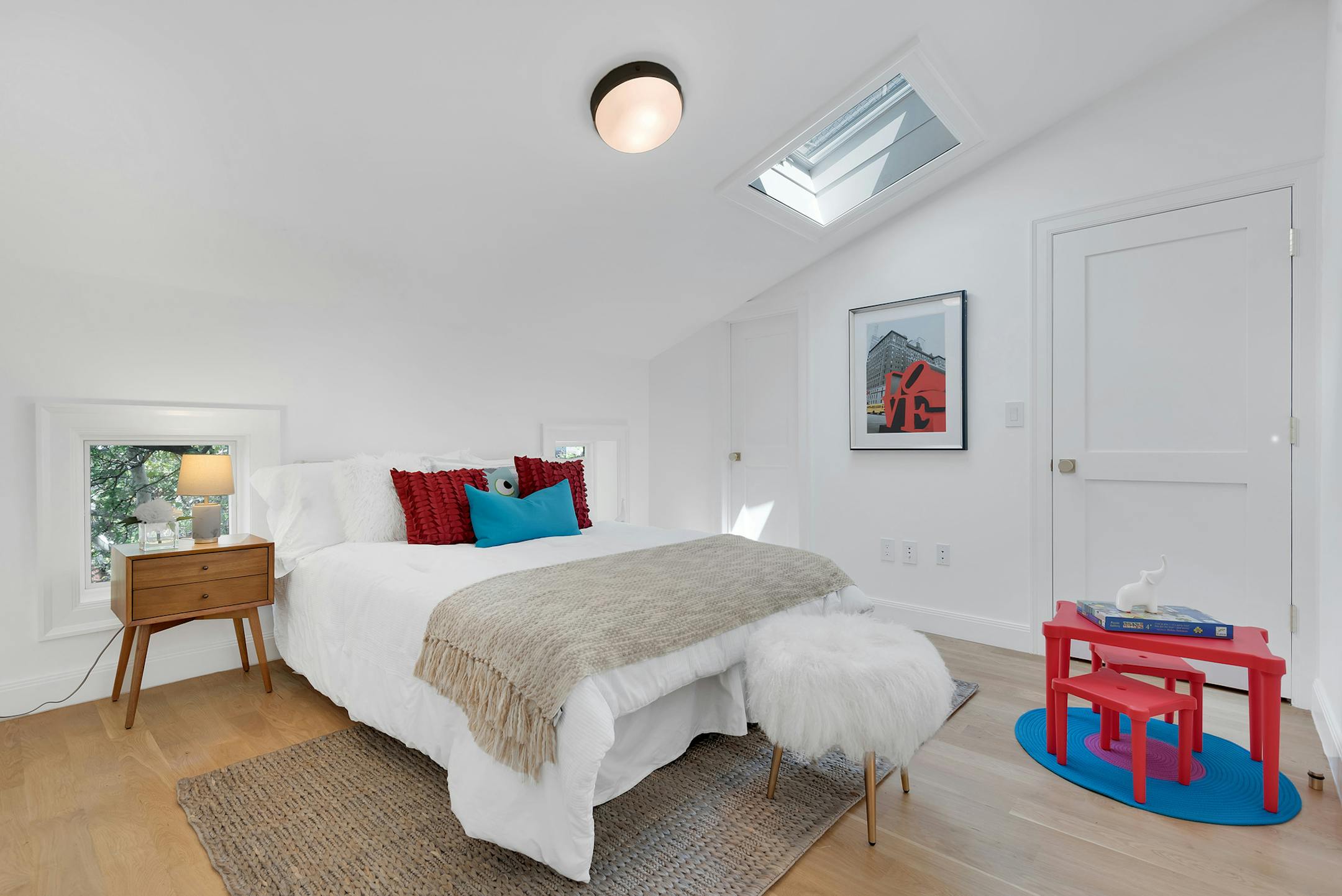 A staged children's bedroom. (Design Recipes) ORG XMIT: 1215074