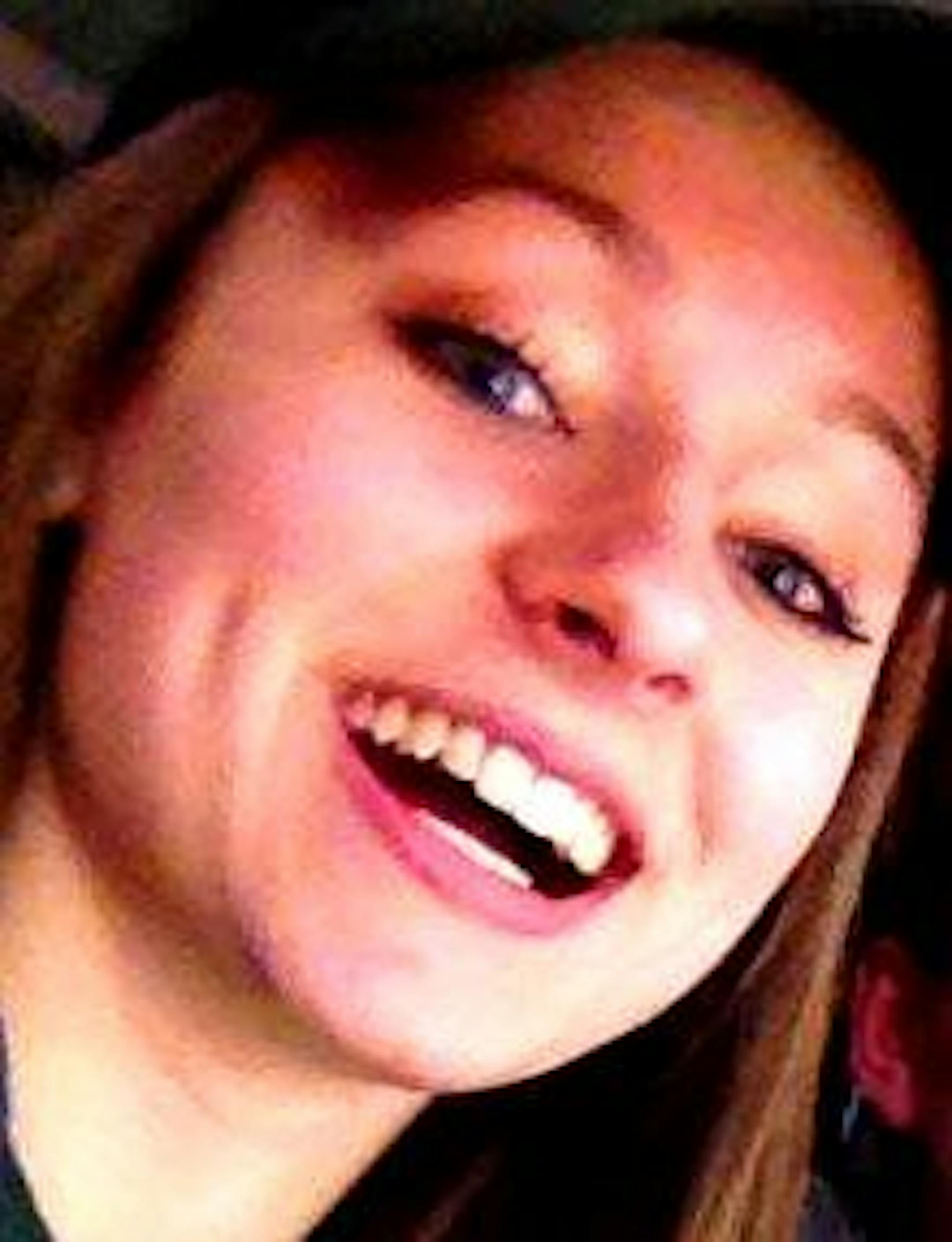 Jessica Halverson, Armstrong/Cooper hockey, sr., 2015-16