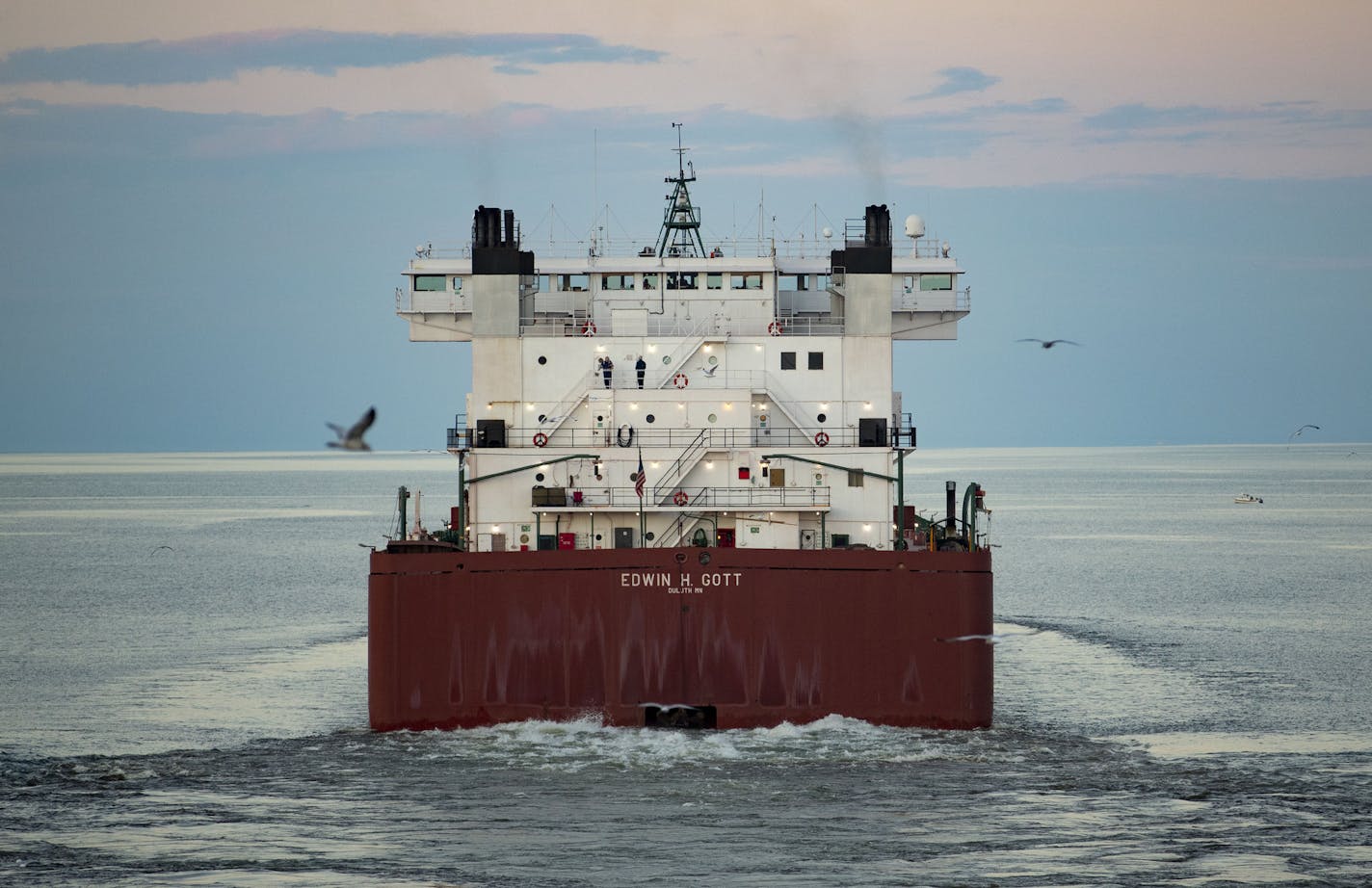 FILE—The Edwin H Gott passes under the Aerial Lift Bridge in Duluth. Researchers at the University of Wisconsin Superior will be looking at ballast water treatment in lakers like this one to prevent the spread of invasive species in the Great Lakes. ALEX KORMANN • alex.kormann@startribune.com