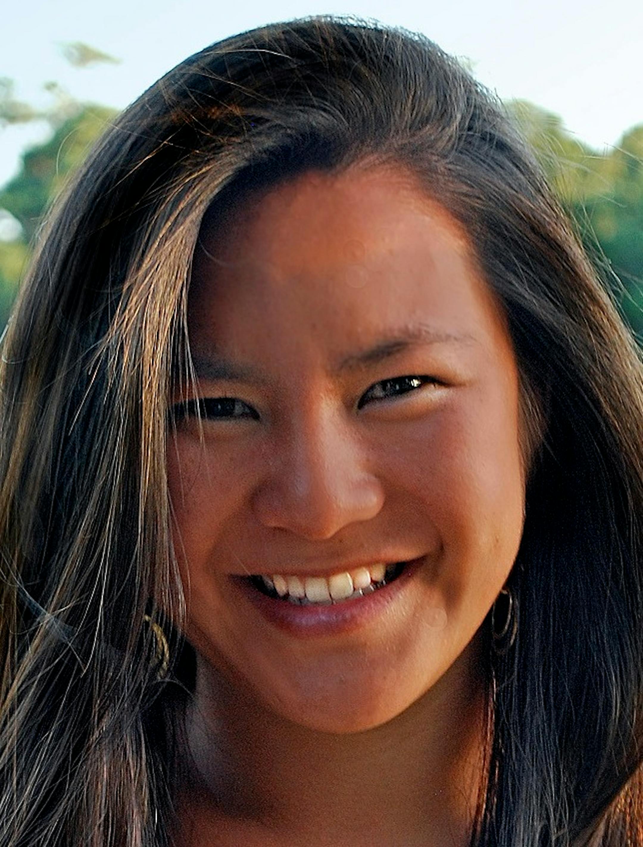 Ellie Hands, Mounds Park Academy