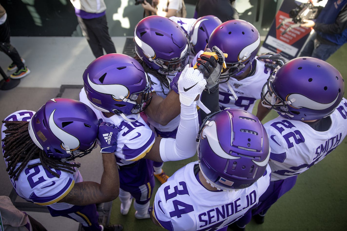 Minnesota Vikings before the game. ] ELIZABETH FLORES &#x2022; liz.flores@startribune.com The Minnesota Vikings take on the San Francisco 49ers in a playoff game at Levi's Stadium, Saturday, January 11, 2020 in Santa Clara, CA.