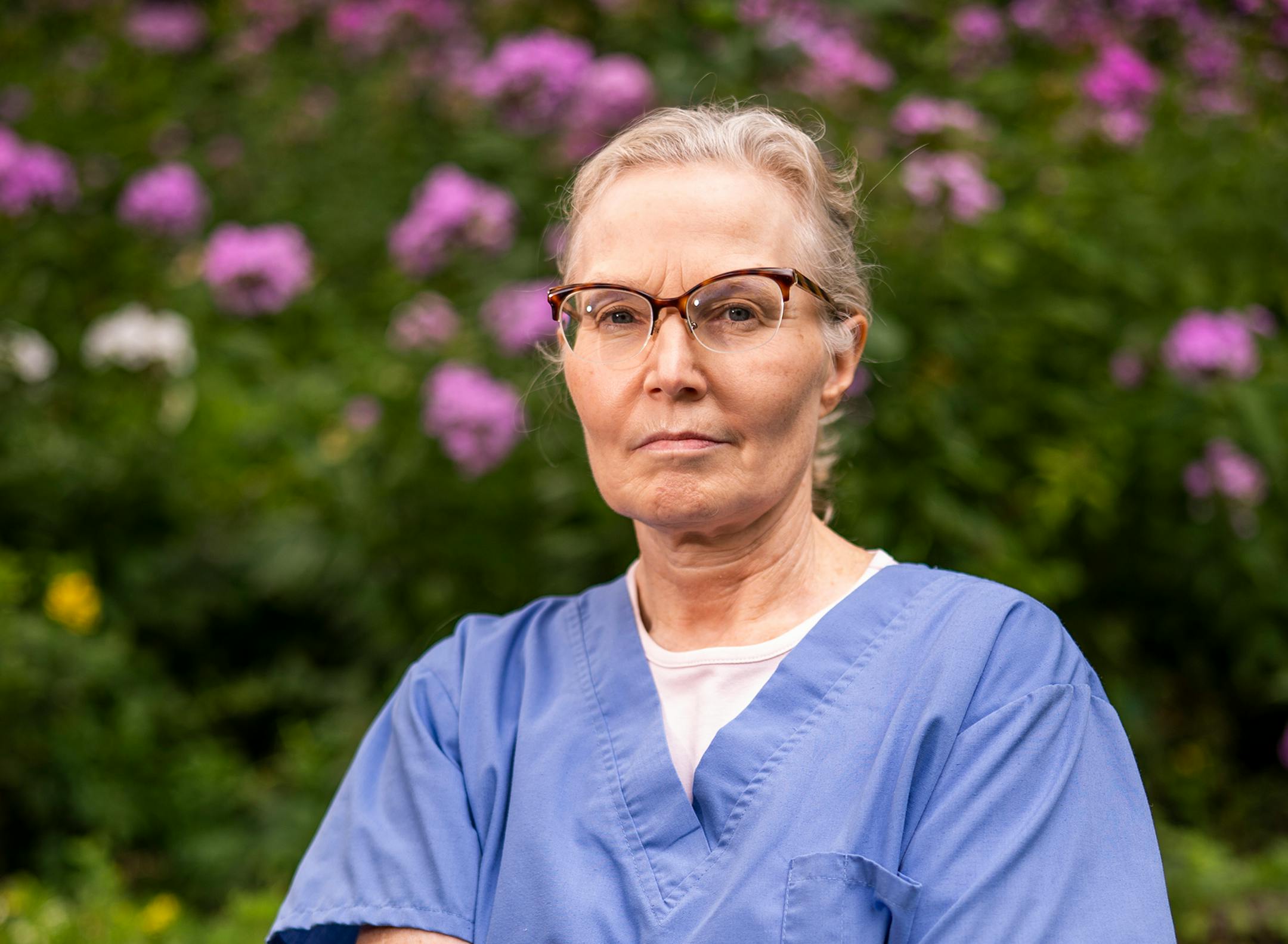 Dr. Susan Kline, professor of medicine in the division of Infectious Diseases and International Medicine at the University of Minnesota, posed for a photo outside her home in St. Paul. ] LEILA NAVIDI • leila.navidi@startribune.com