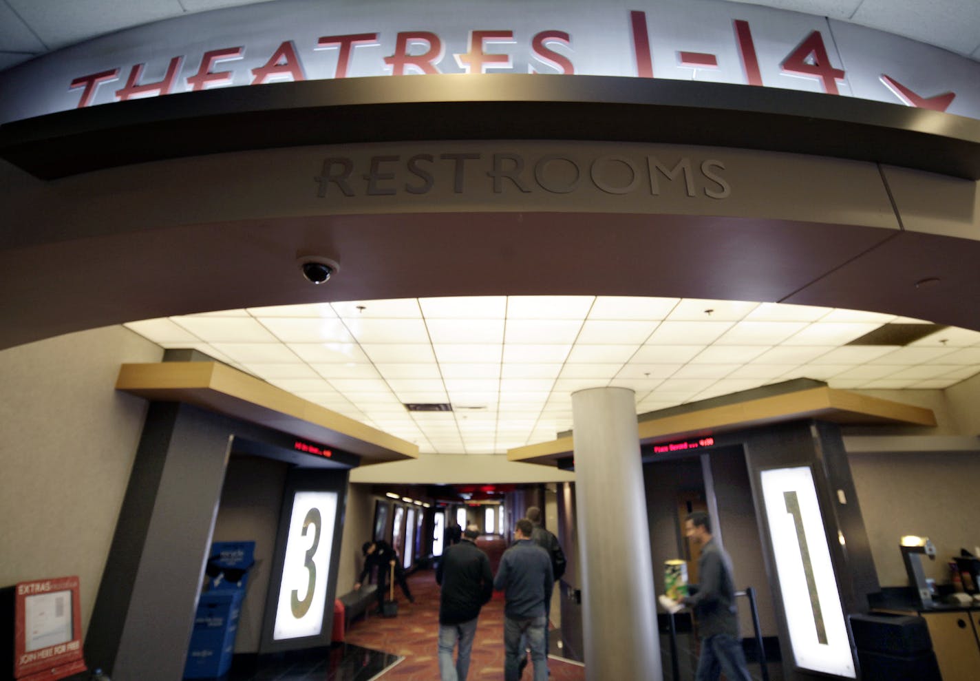 Kerasotes Showplace ICON Theatre at West End located at W 16th St and Park Pl Blvd, St. Louis Park, MN, on April 12, 2013. ] JOELKOYAMA&#x201a;&#xc4;&#xa2;joel koyama@startribune.com