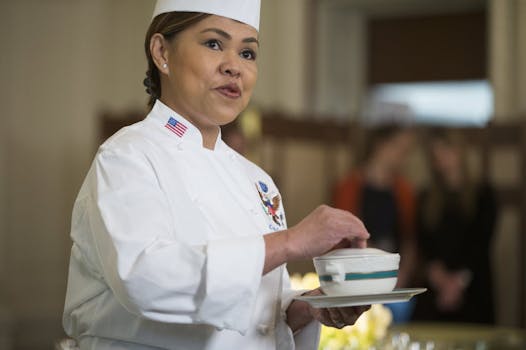 White House chef Cristeta Comerford makes poutine.