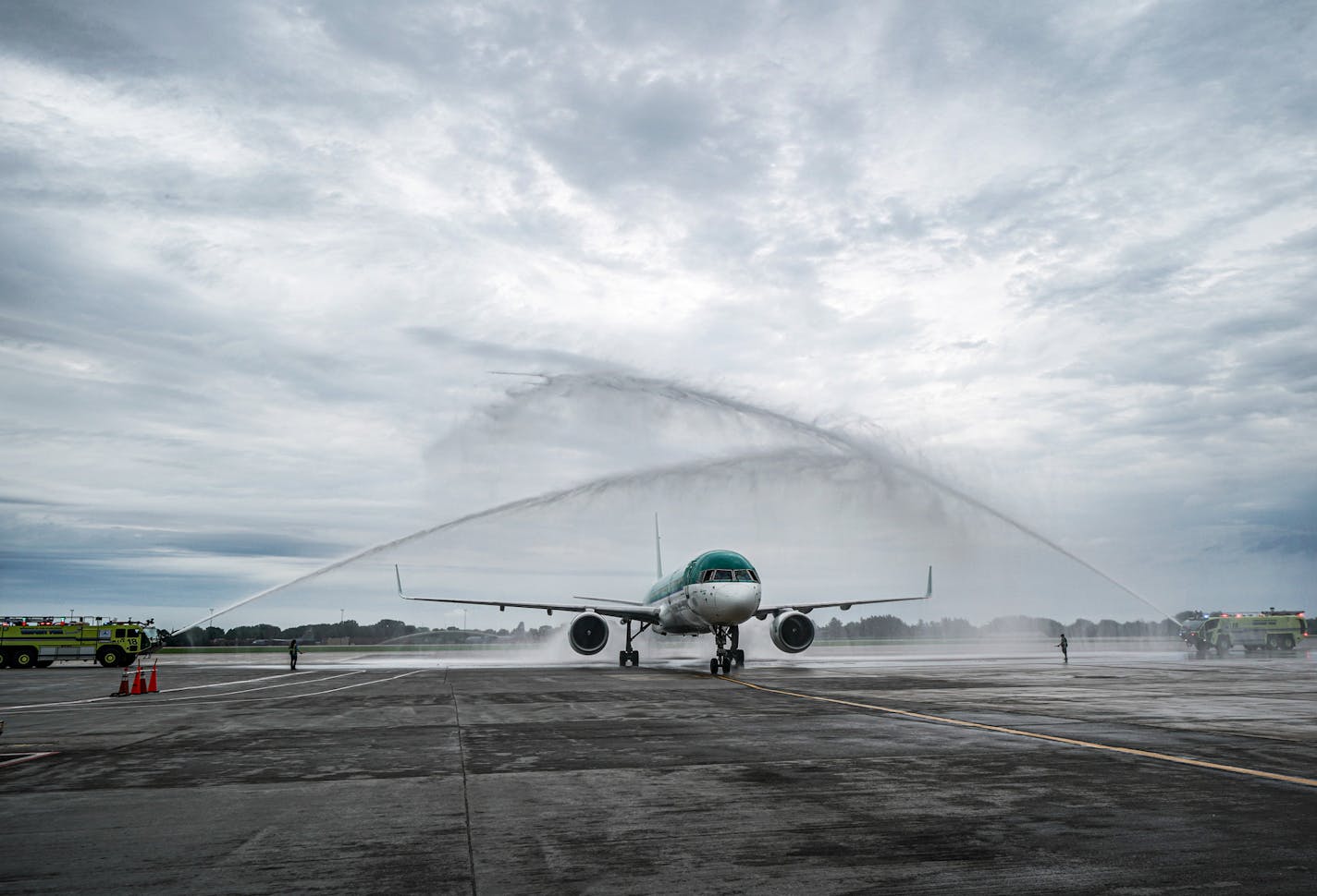 The first direct Aer Lingus flight from Dublin landed at Minneapolis St. Paul International Airport. It received a water canon welcome from the Airport fire Department and the Mall of America brought SpongeBob SquarePants and handed out gift bags. Sweet Retreat Cupcake Boutique provided specially designed cupcakes and a special cake with landmarks from Minneapolis and Dublin. ] GLEN STUBBE &#x2022; glen.stubbe@startribune.com Monday, July 1, 2019 The inaugural nonstop flight between Dublin and M