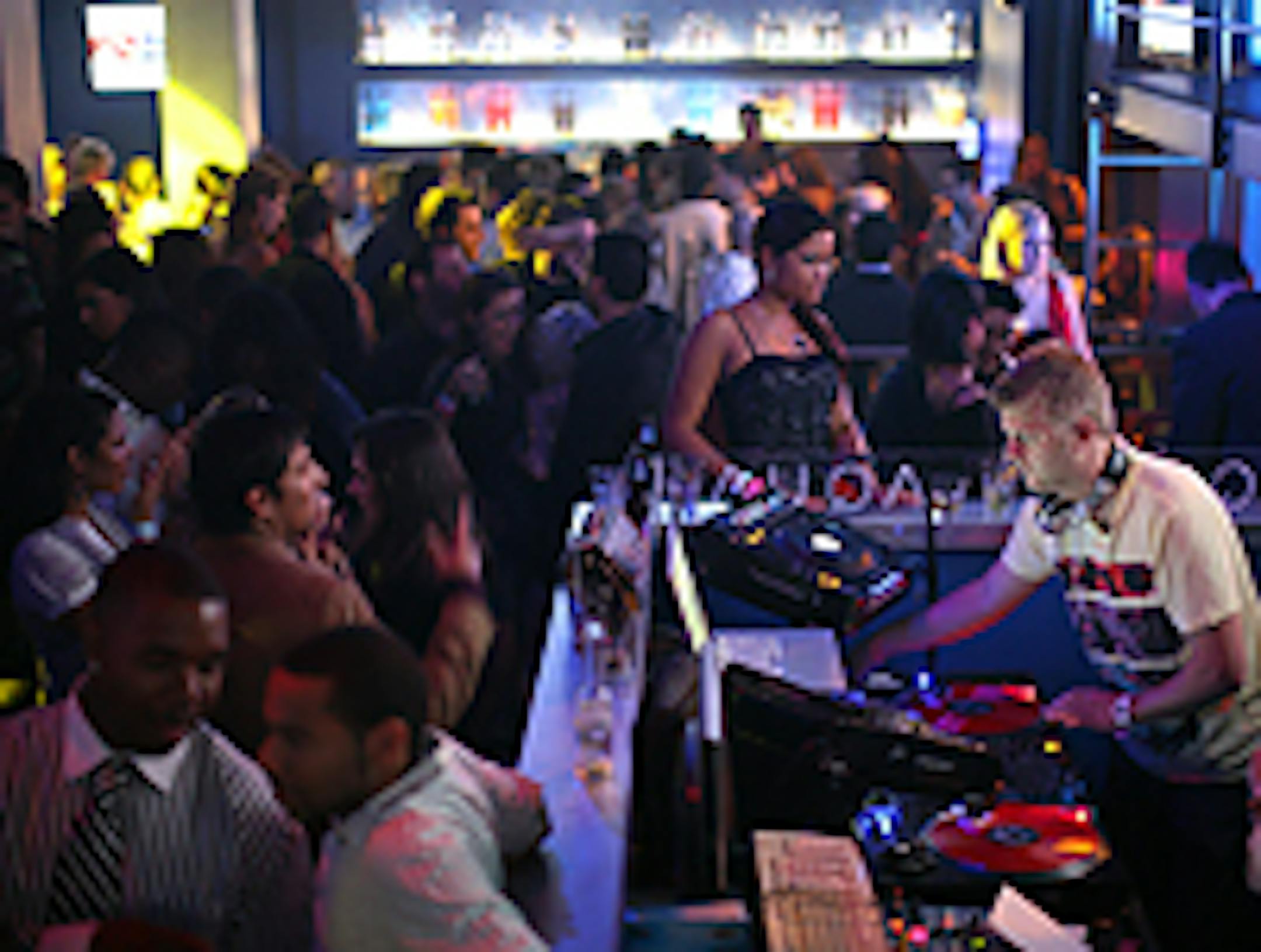 Aqua throws an 18 and up night every Thursday