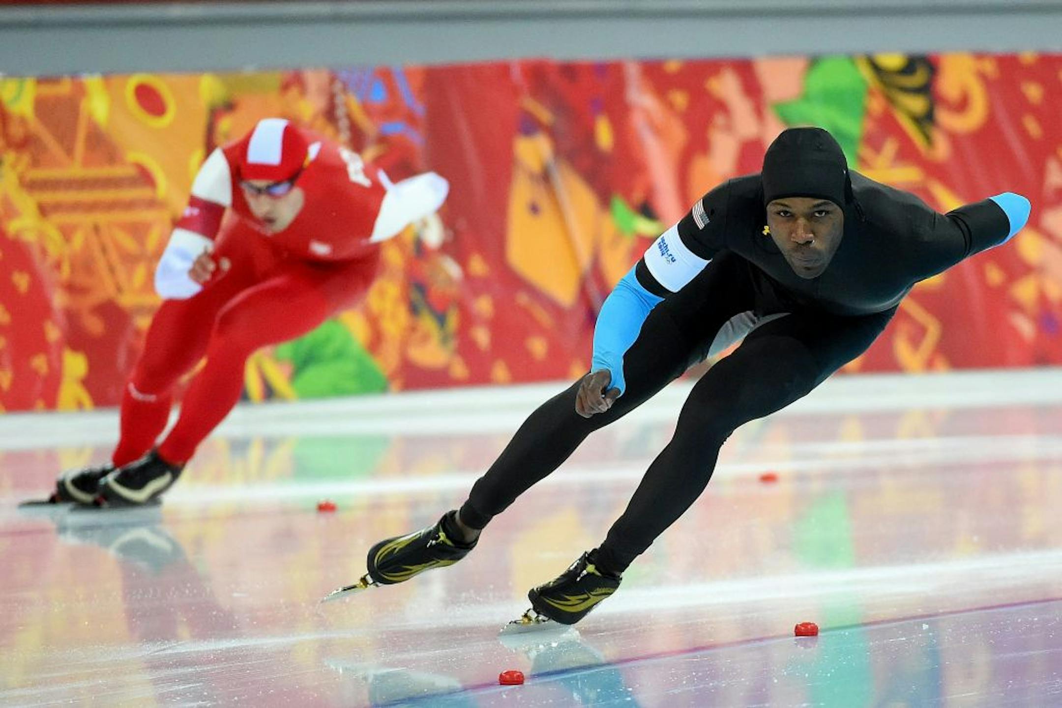 USA's Shani Davis raced against Poland's Zbigniew Brodka during the men's 1,500-meter speedskating race during the Winter Olympics on Saturday.